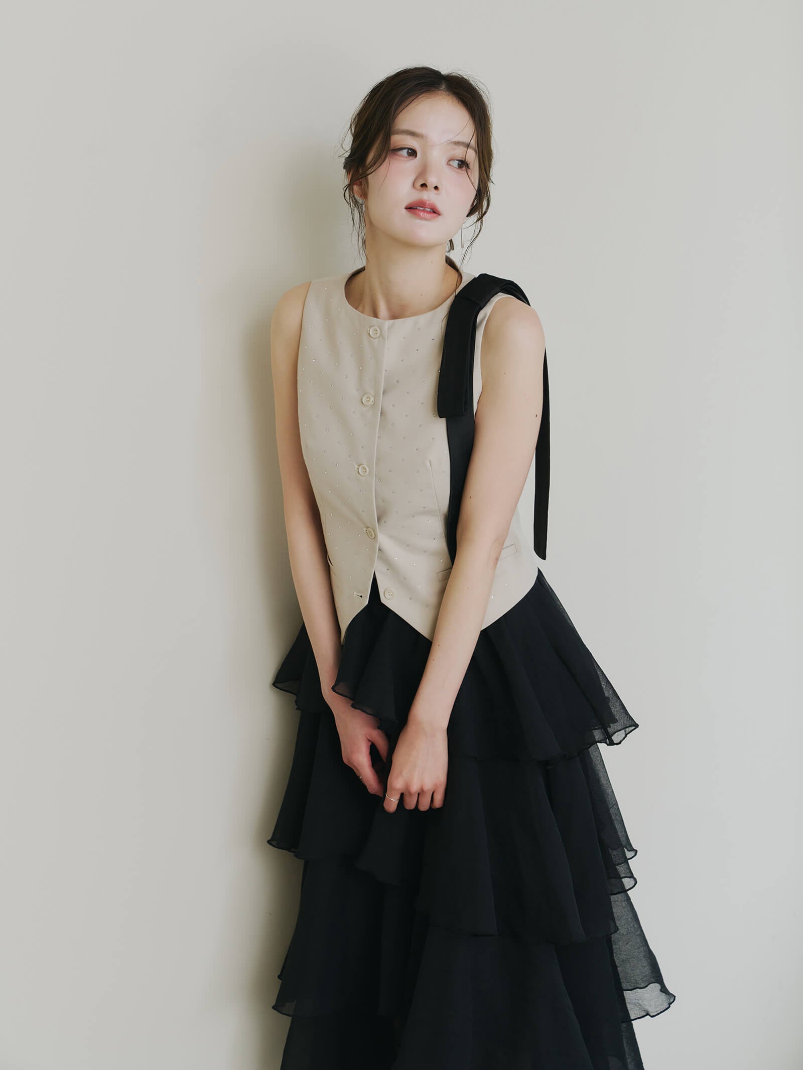 【coordinate】ラインストーンジレ+シアーメロウティアードスカート