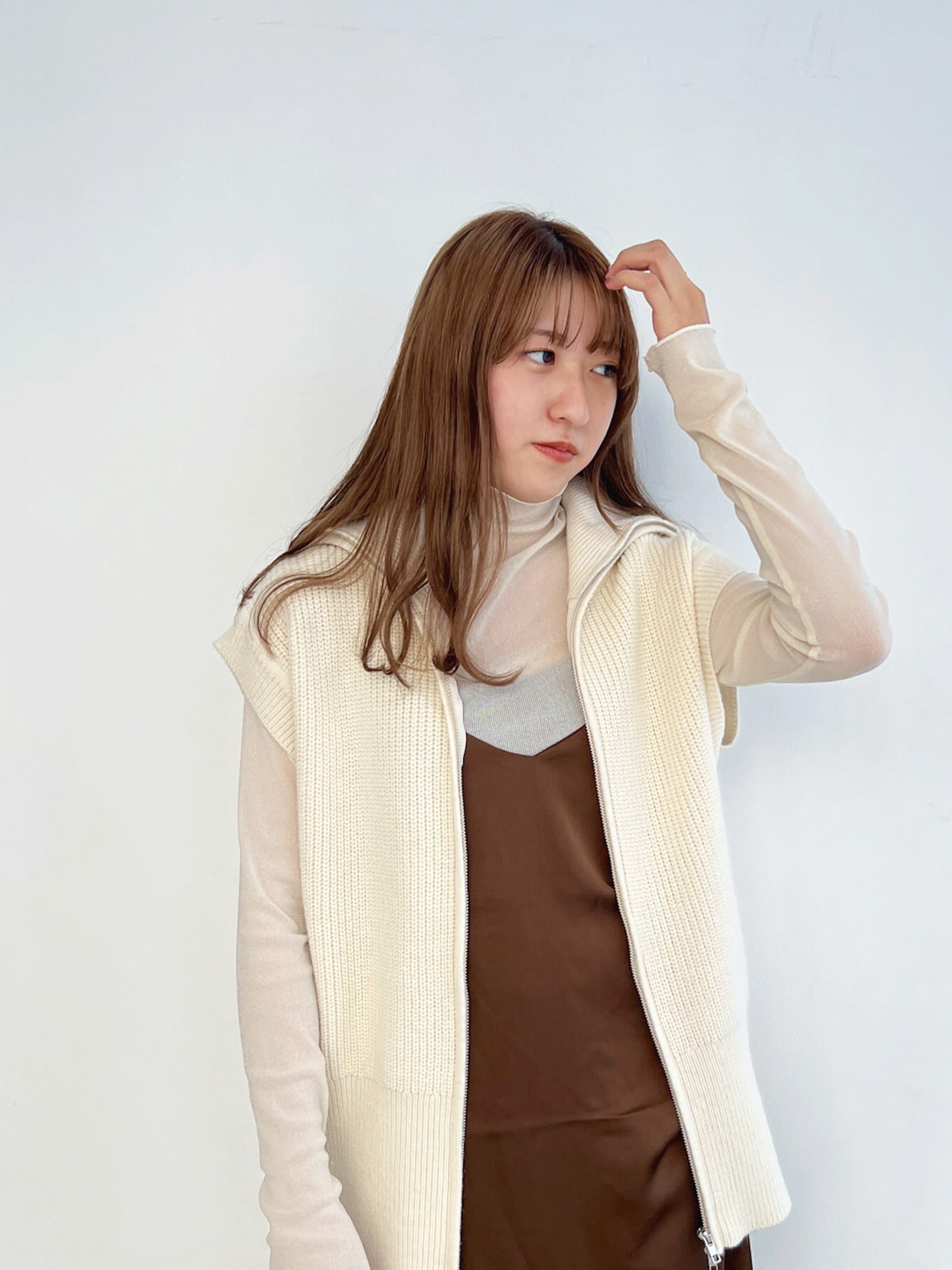 身長:157cm カラー:ivory