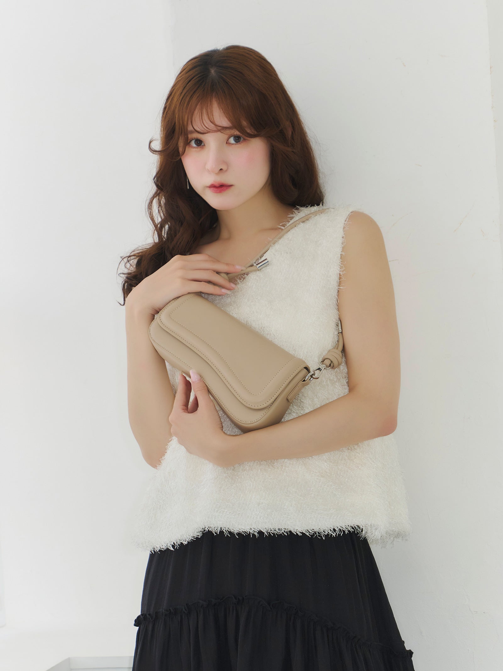 beige