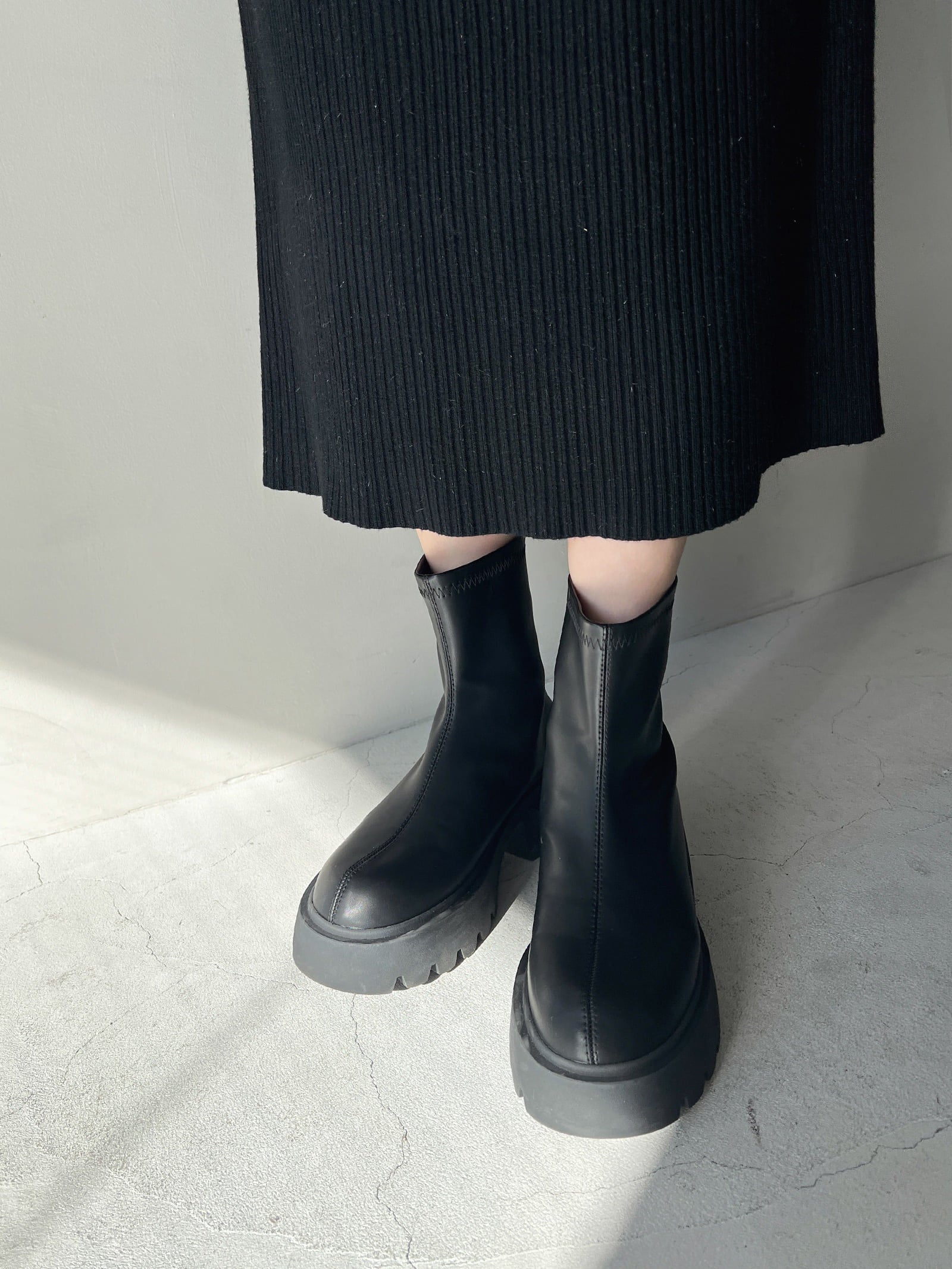 OMMO ショートブーツ37サイズ OMMO ショートブーツ37サイズ OMMO ショートブーツ37サイズ モモン