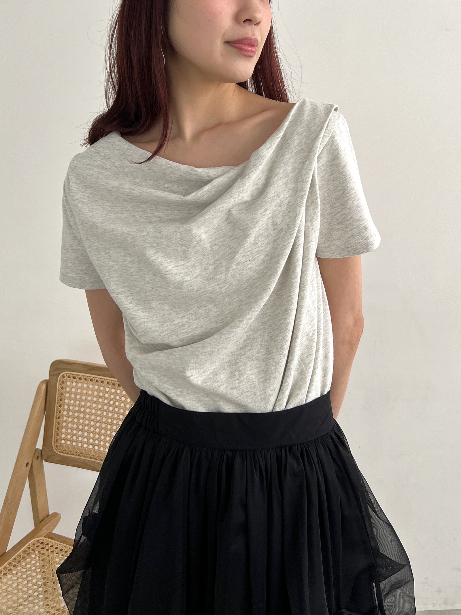 ドレープオフショルダーカットソー（Tシャツ/カットソー）｜Olu