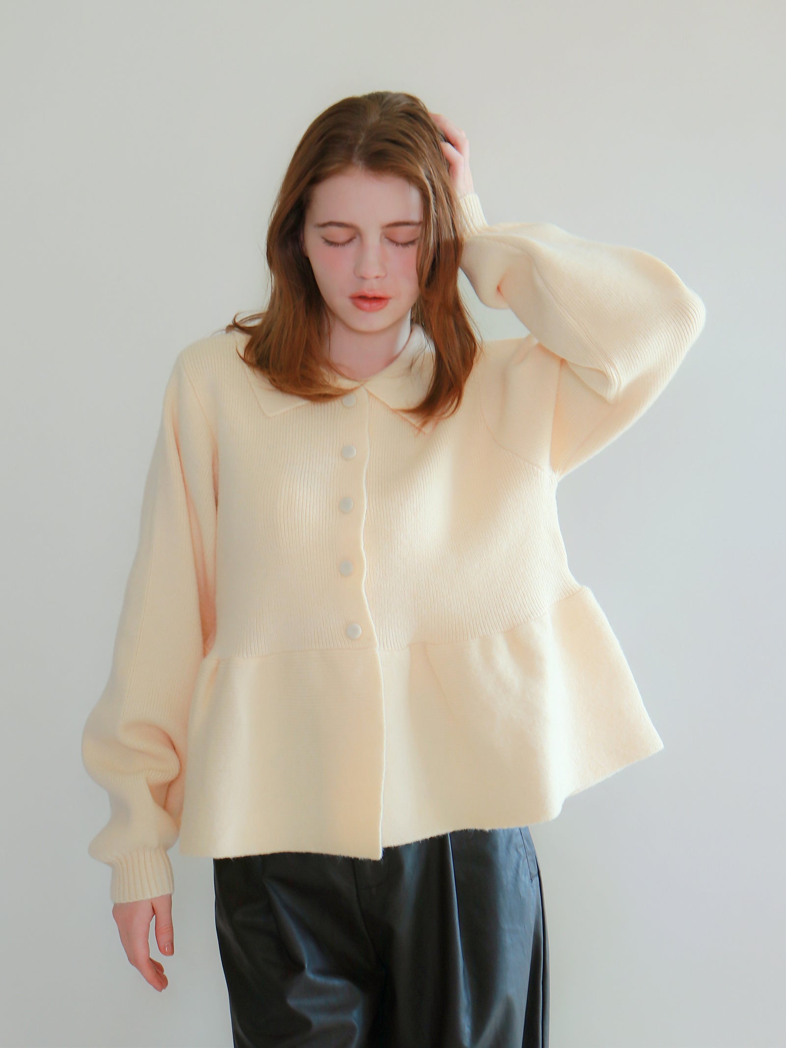 【mic】クラシックペプラムニットカーディガン