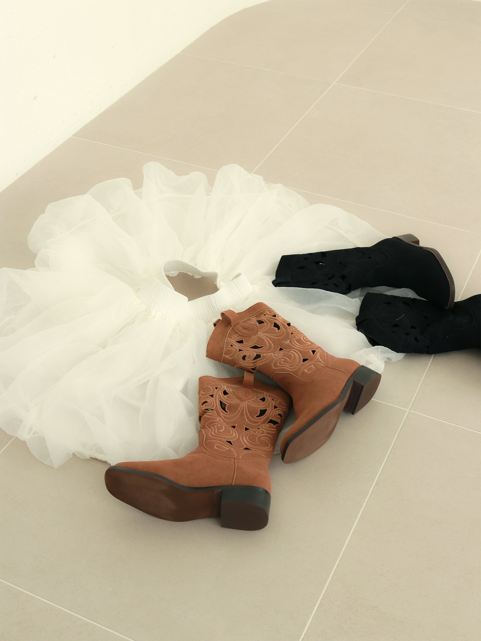 mic】パンチングウエスタンブーツ