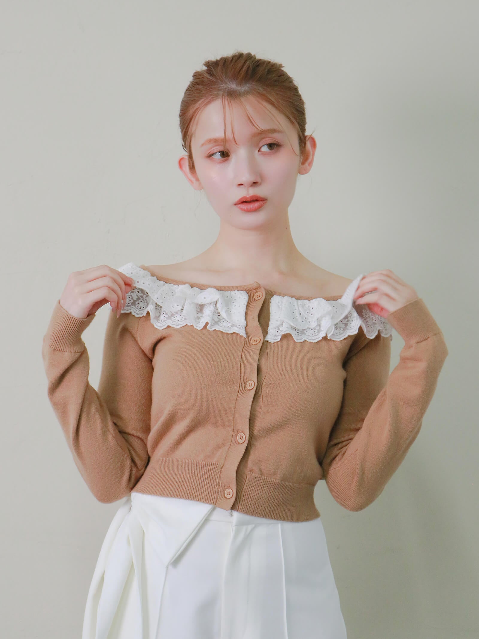 beige