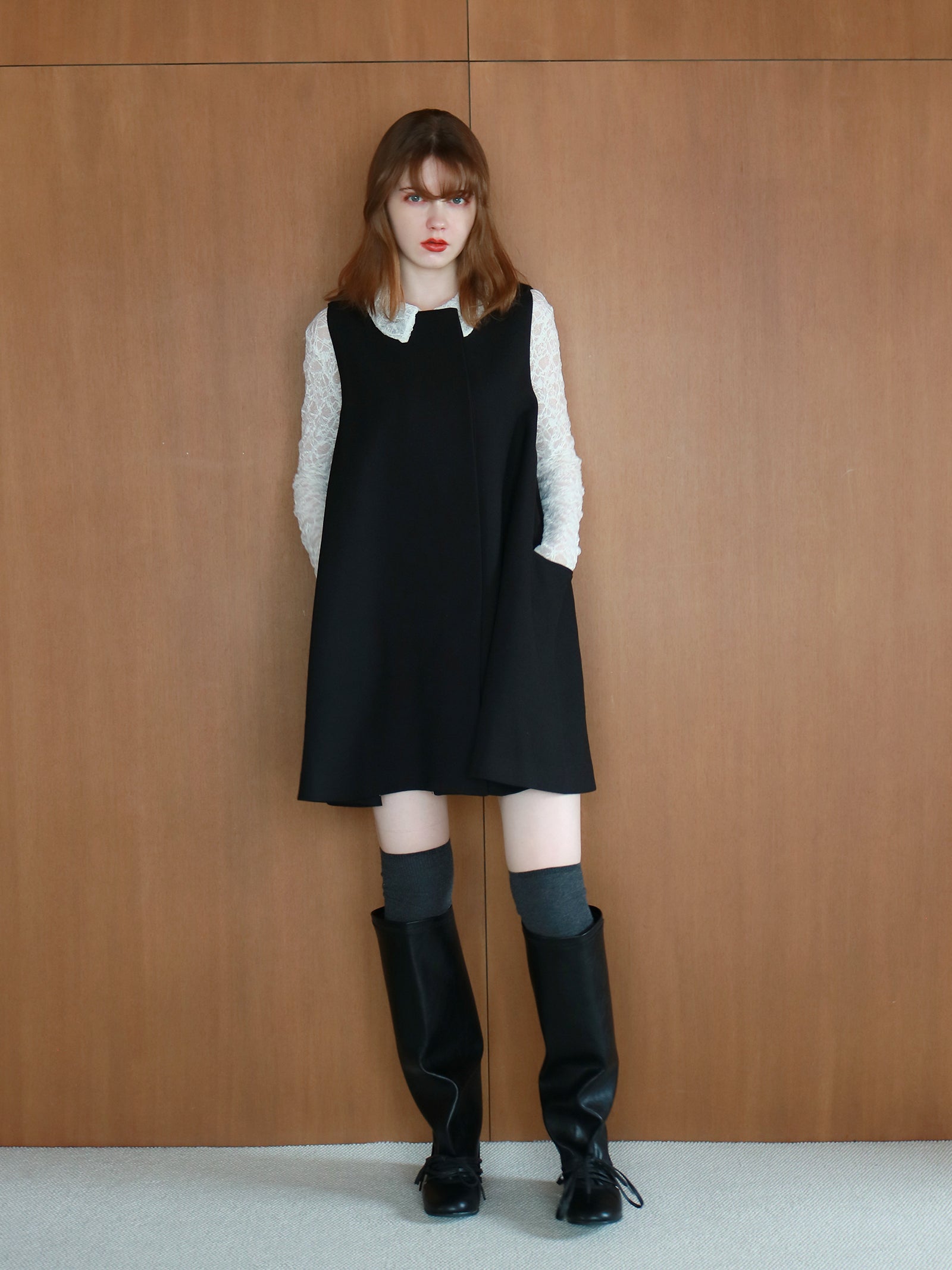 シャギーショートVネックニット