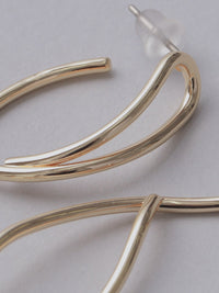 【GOLDY/ゴールディ】ツイストライン×ドロップアシンメトリーピアス