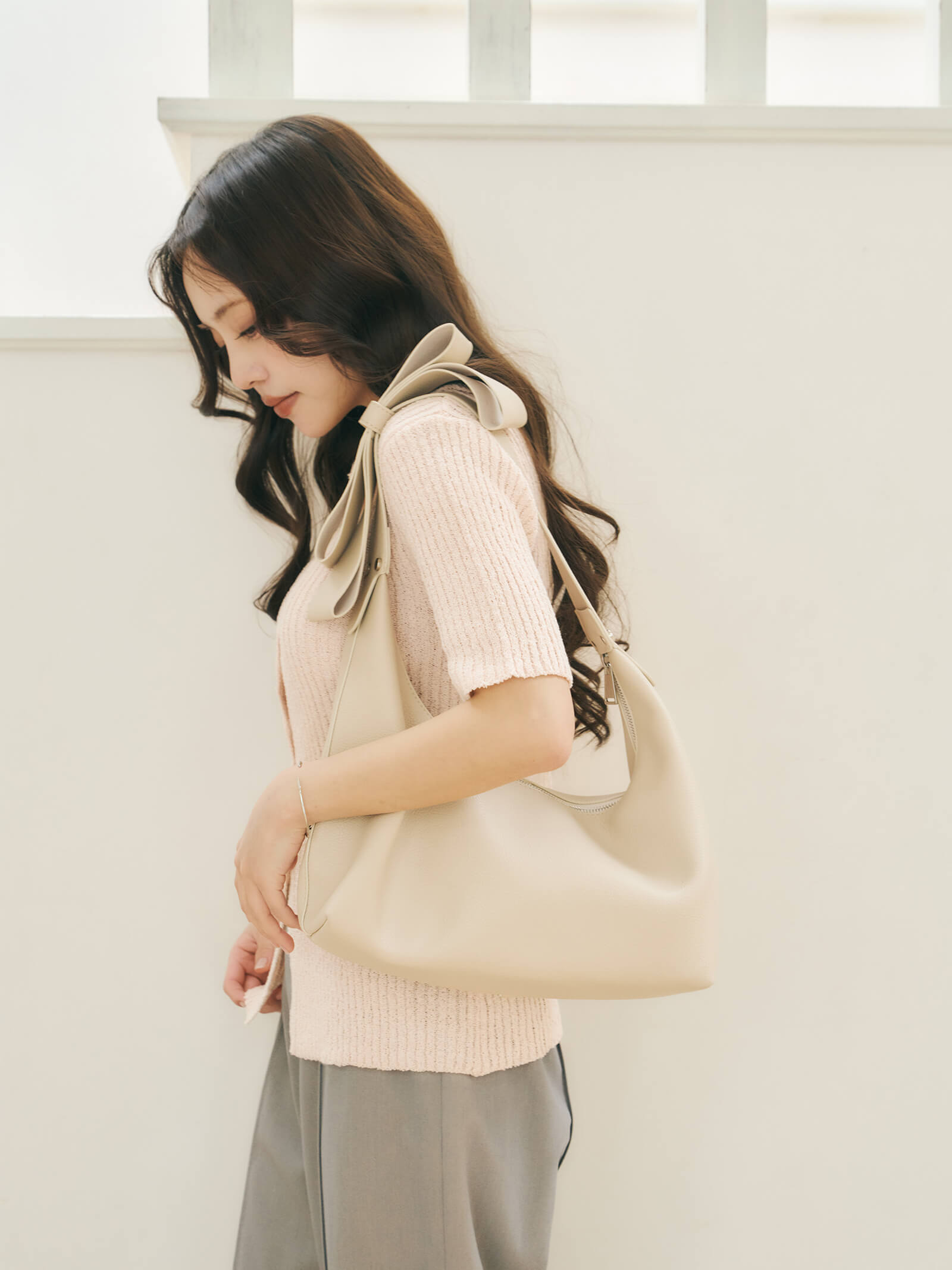 beige