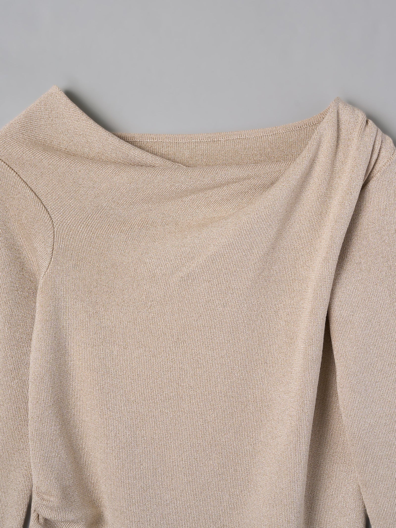 ドレープニットプルオーバー