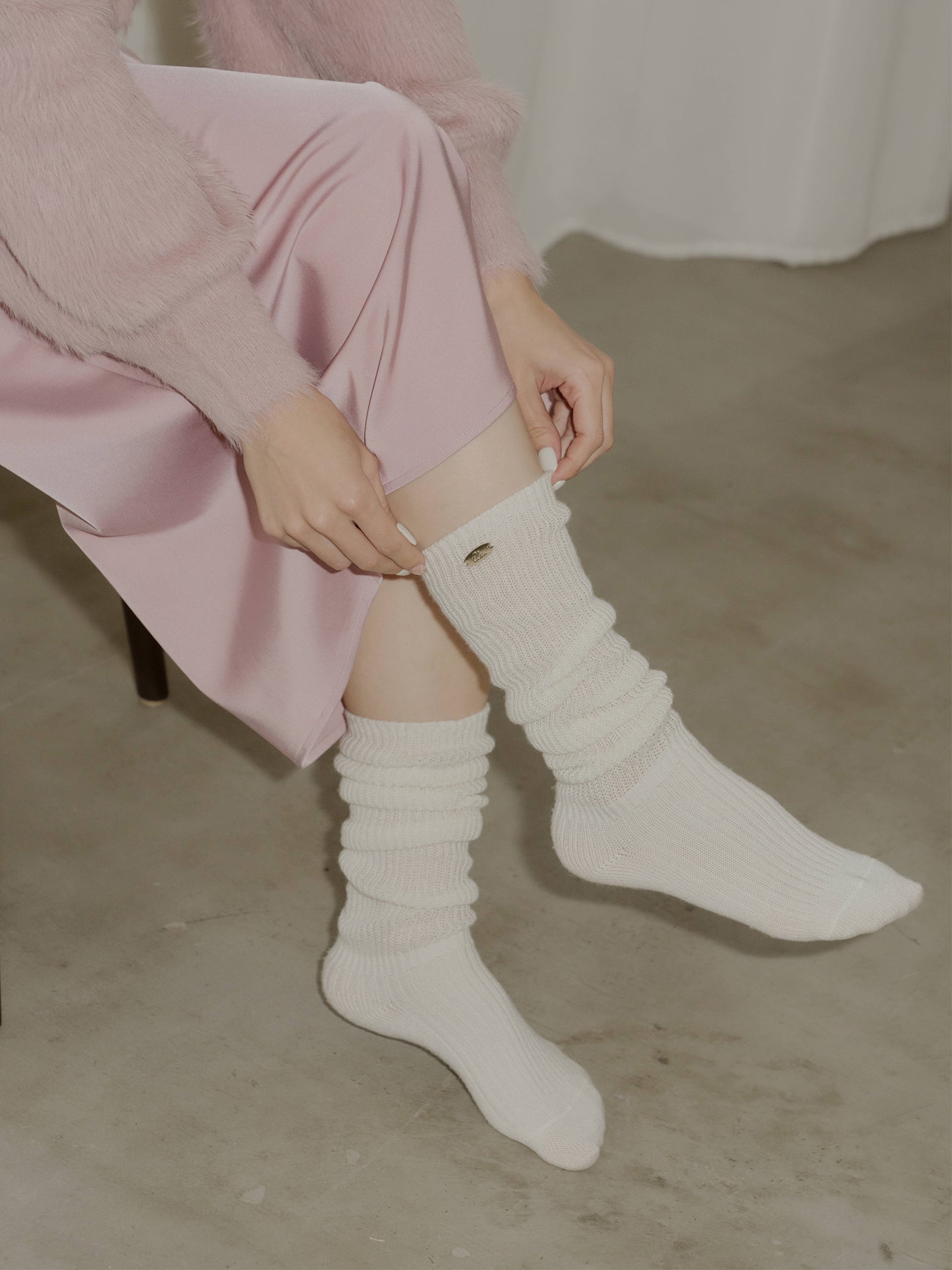 シャギーショートVネックニット