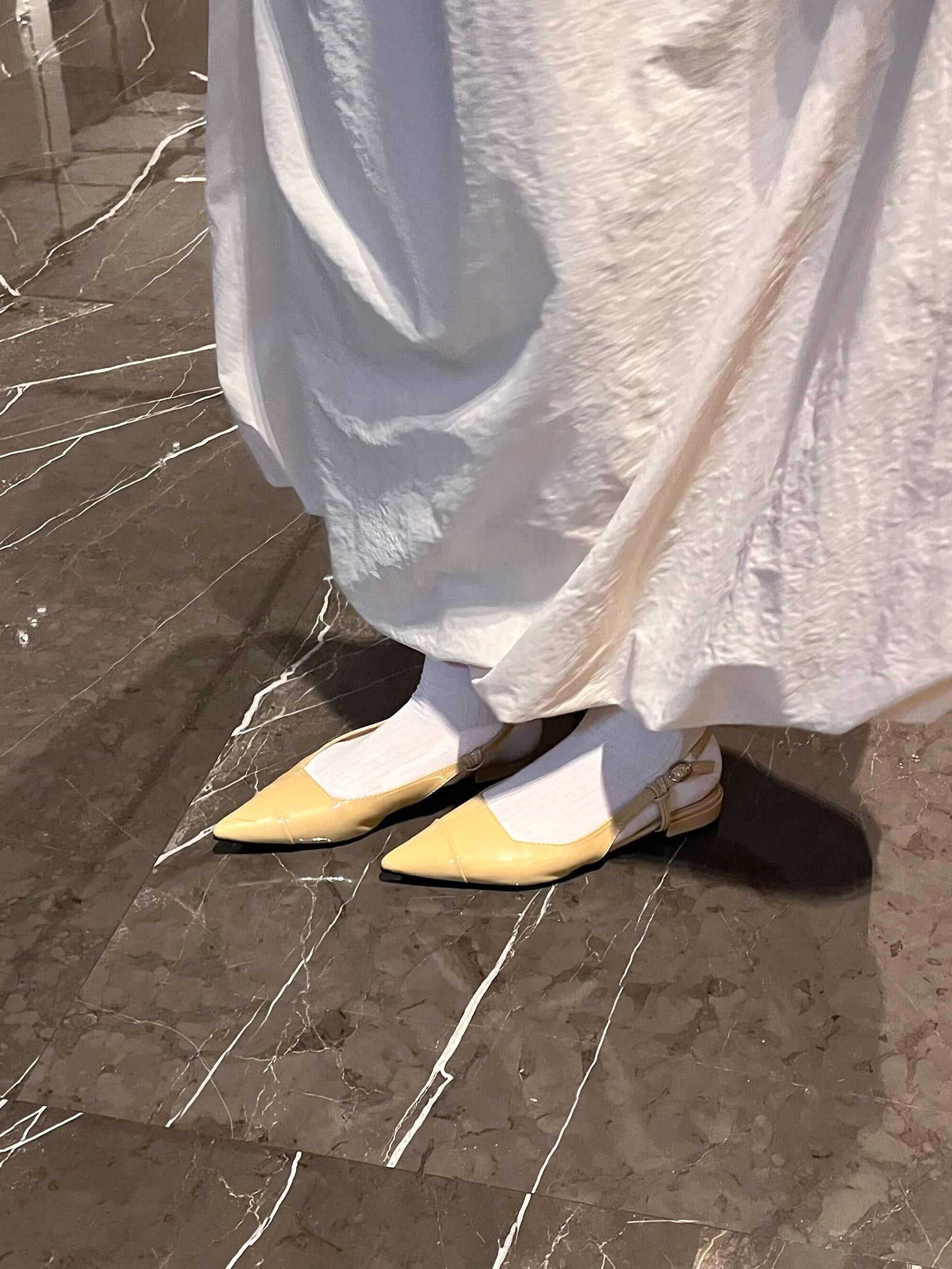 ゴールド クロスオーバー フラットパンプス 楽天市場】【要エントリーP2倍◇23:59まで】センターシーム 2WAY