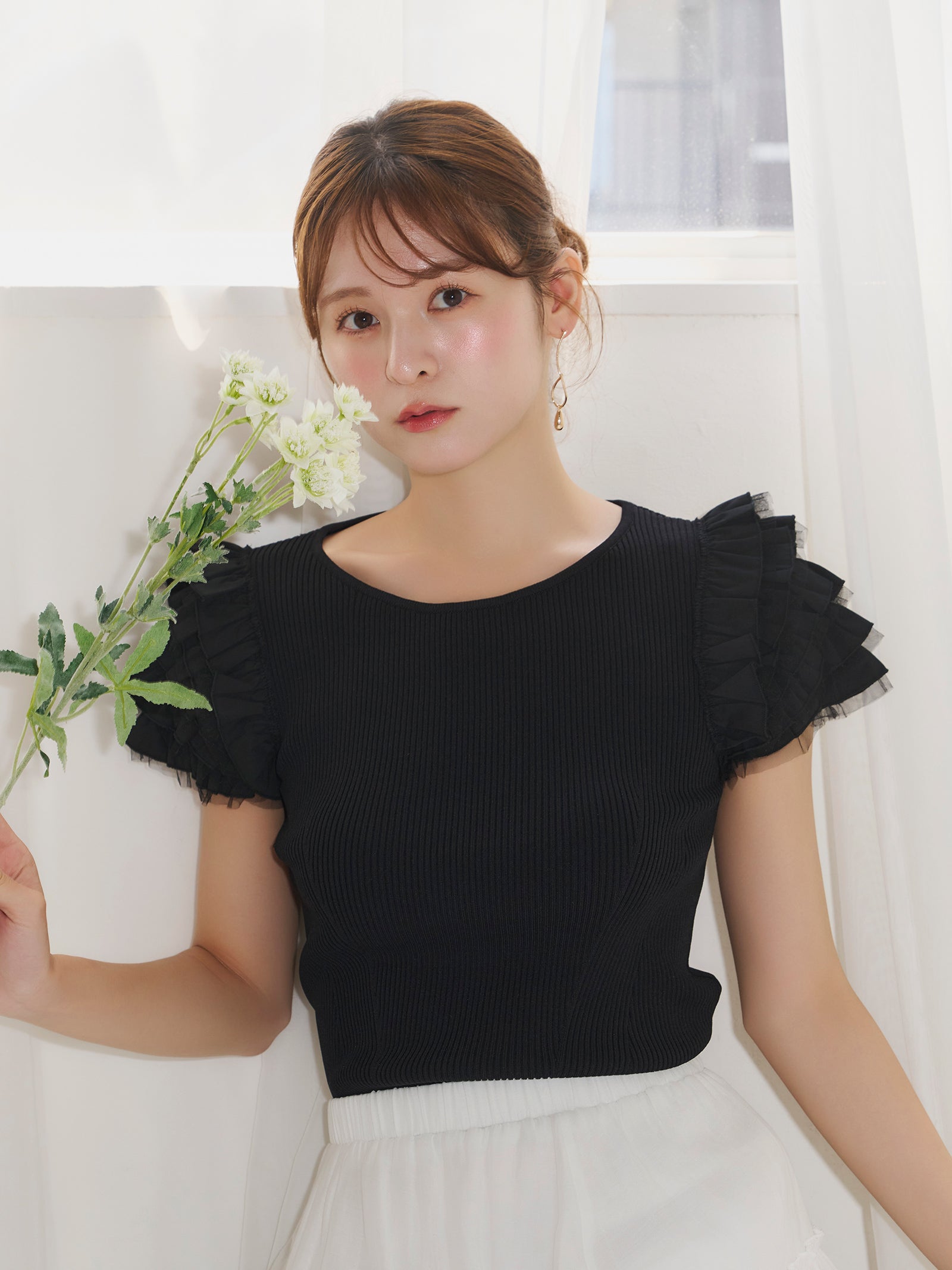 超美品☆23SS☆アナイ フリルスリーブ サマー ニット ブラウス ブラック 超美品☆23SS☆アナイ フリルスリーブ サマー ニット ブラウス