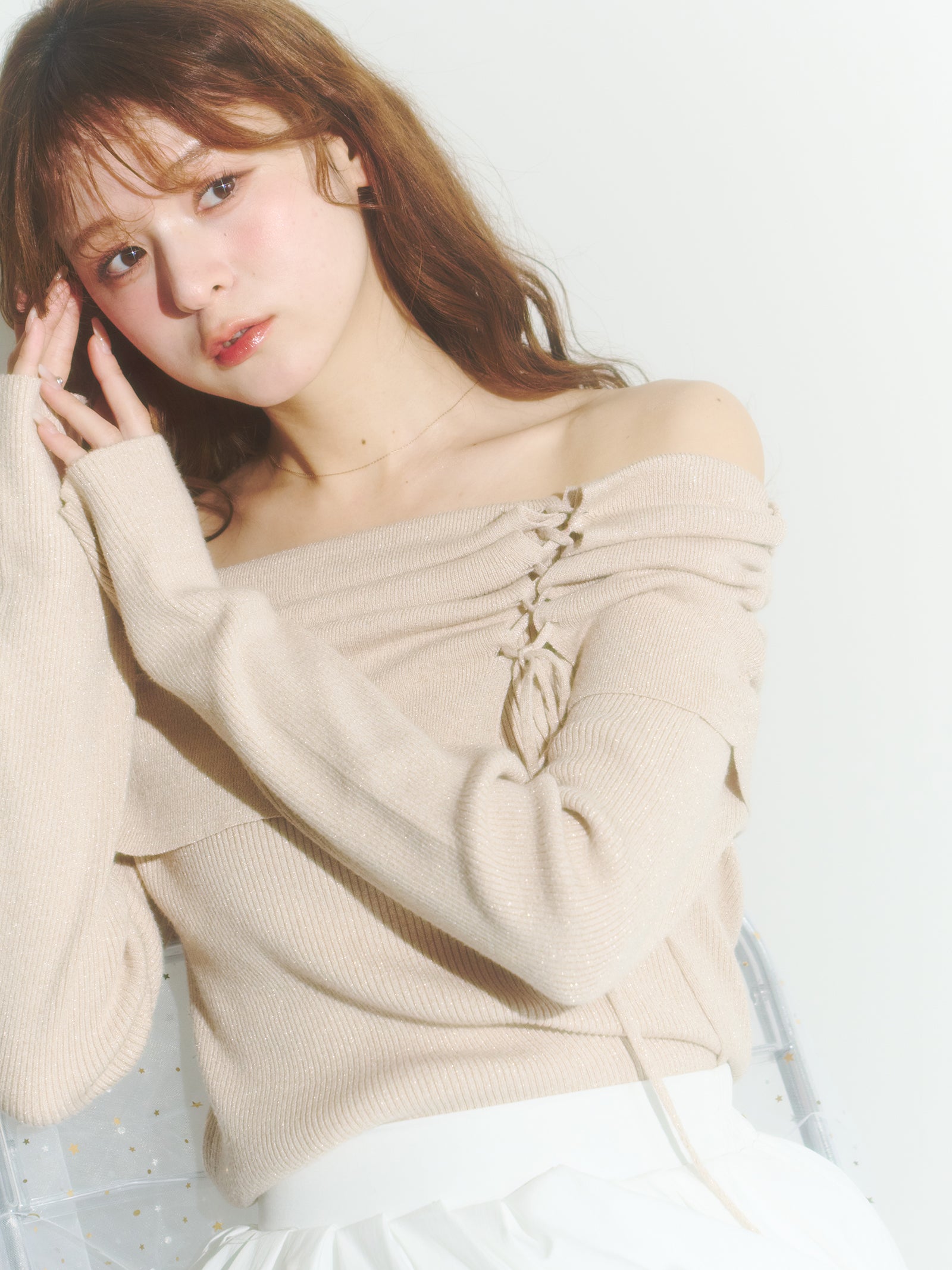 オフショルダーリボンラメニット