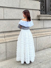 バルーンドッキングフリルニット