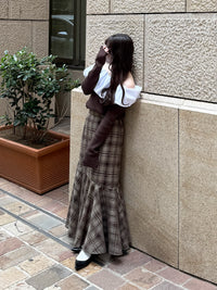 バルーンドッキングフリルニット