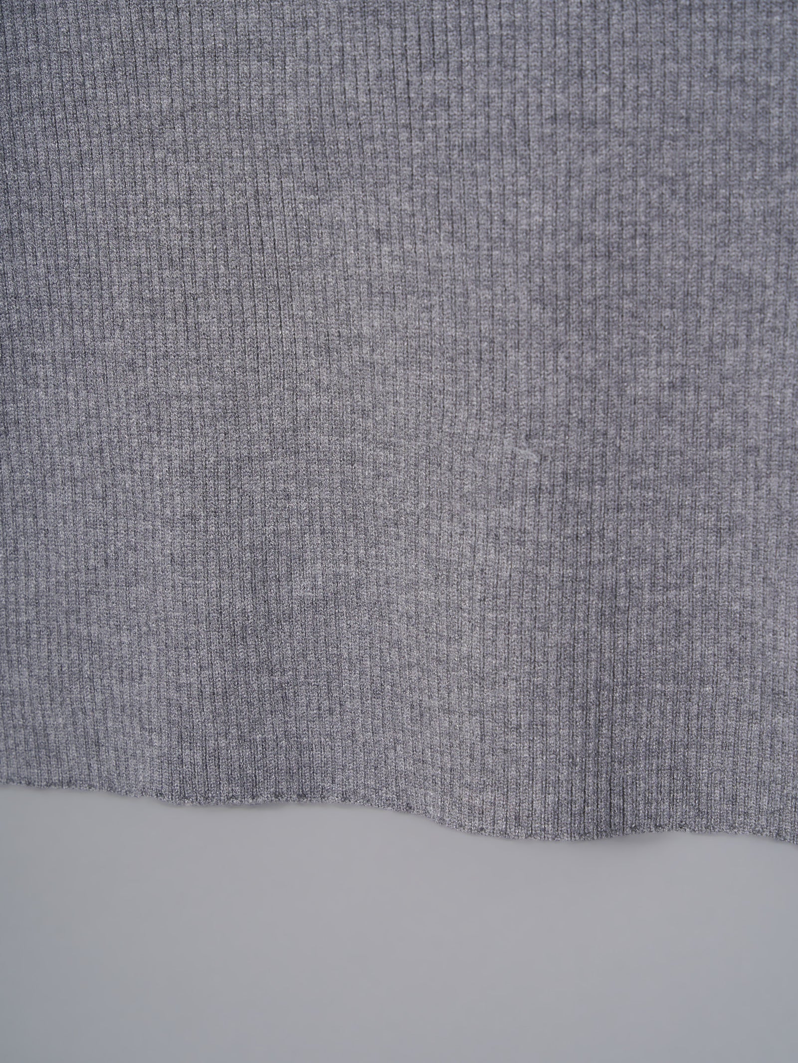 バルーンドッキングフリルニット