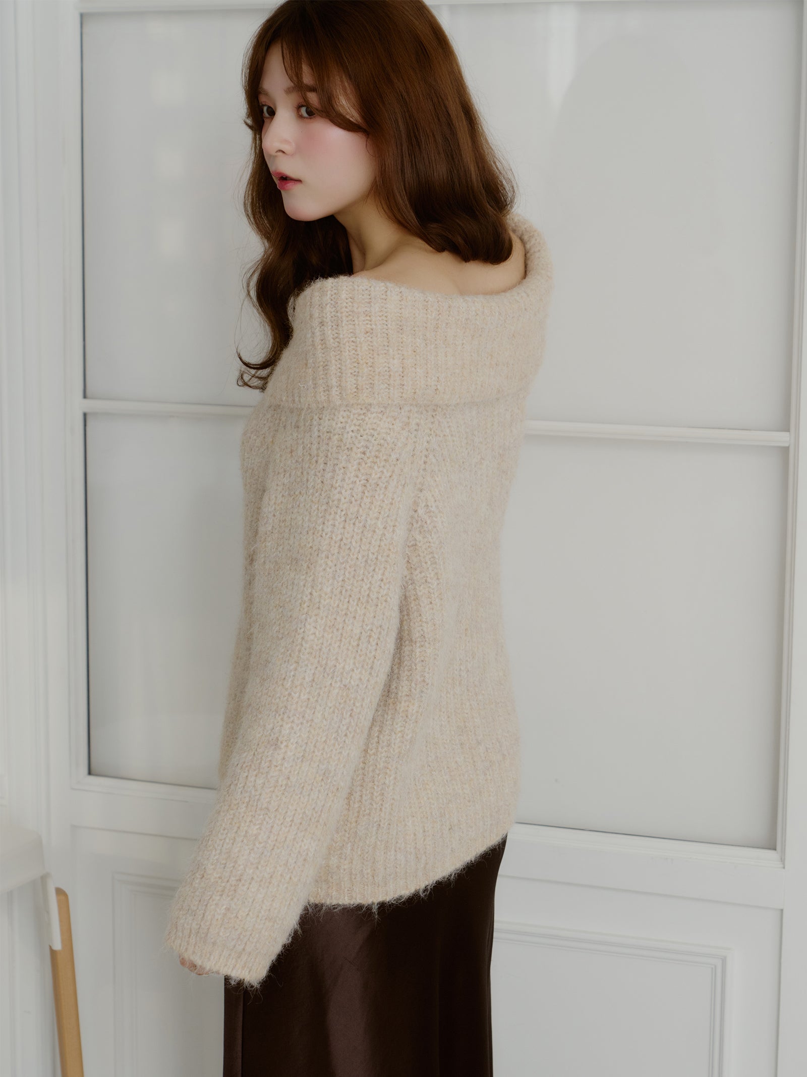 ローゲージオフショルダーニット