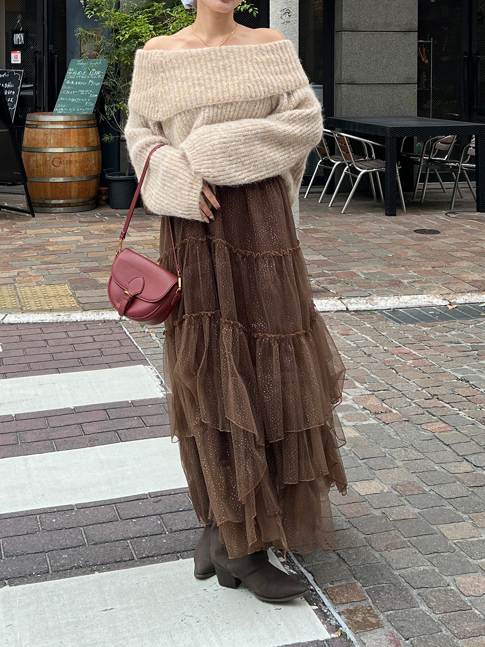 ローゲージオフショルダーニット