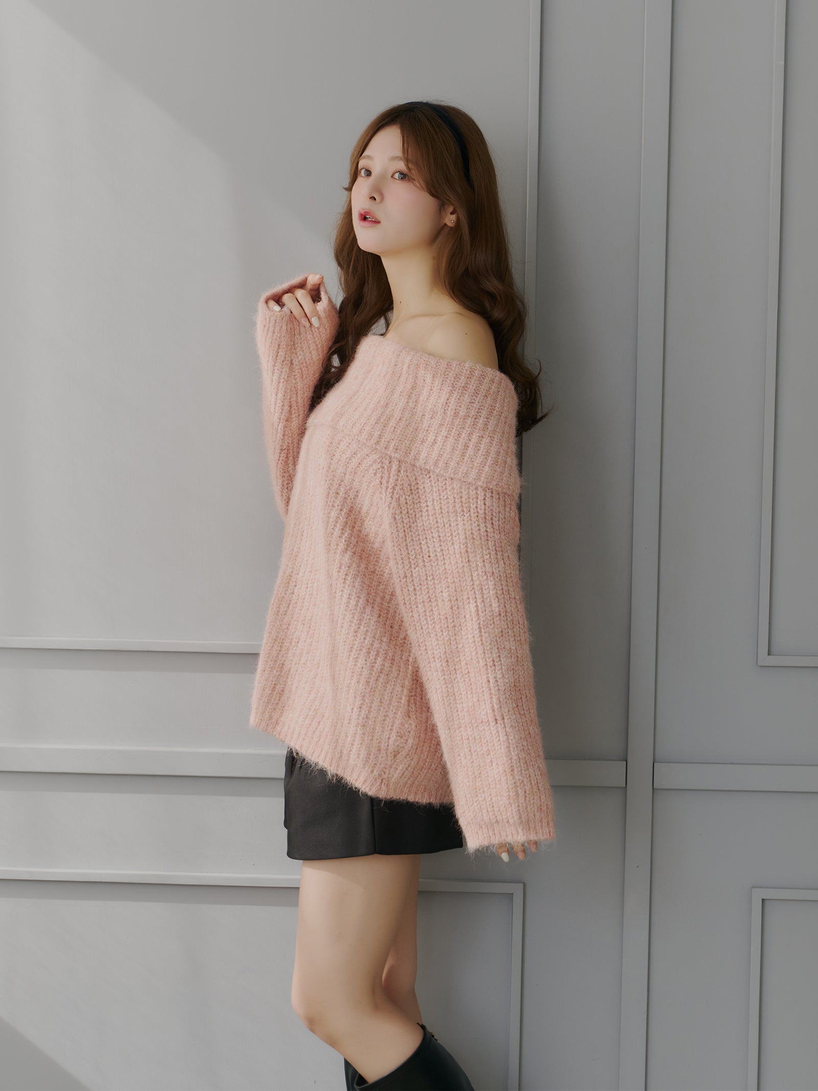 ローゲージオフショルダーニット