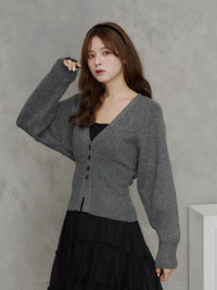 Vネックフィットカーディガン