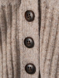 Vネックフィットカーディガン