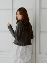 フリルニットカーディガン