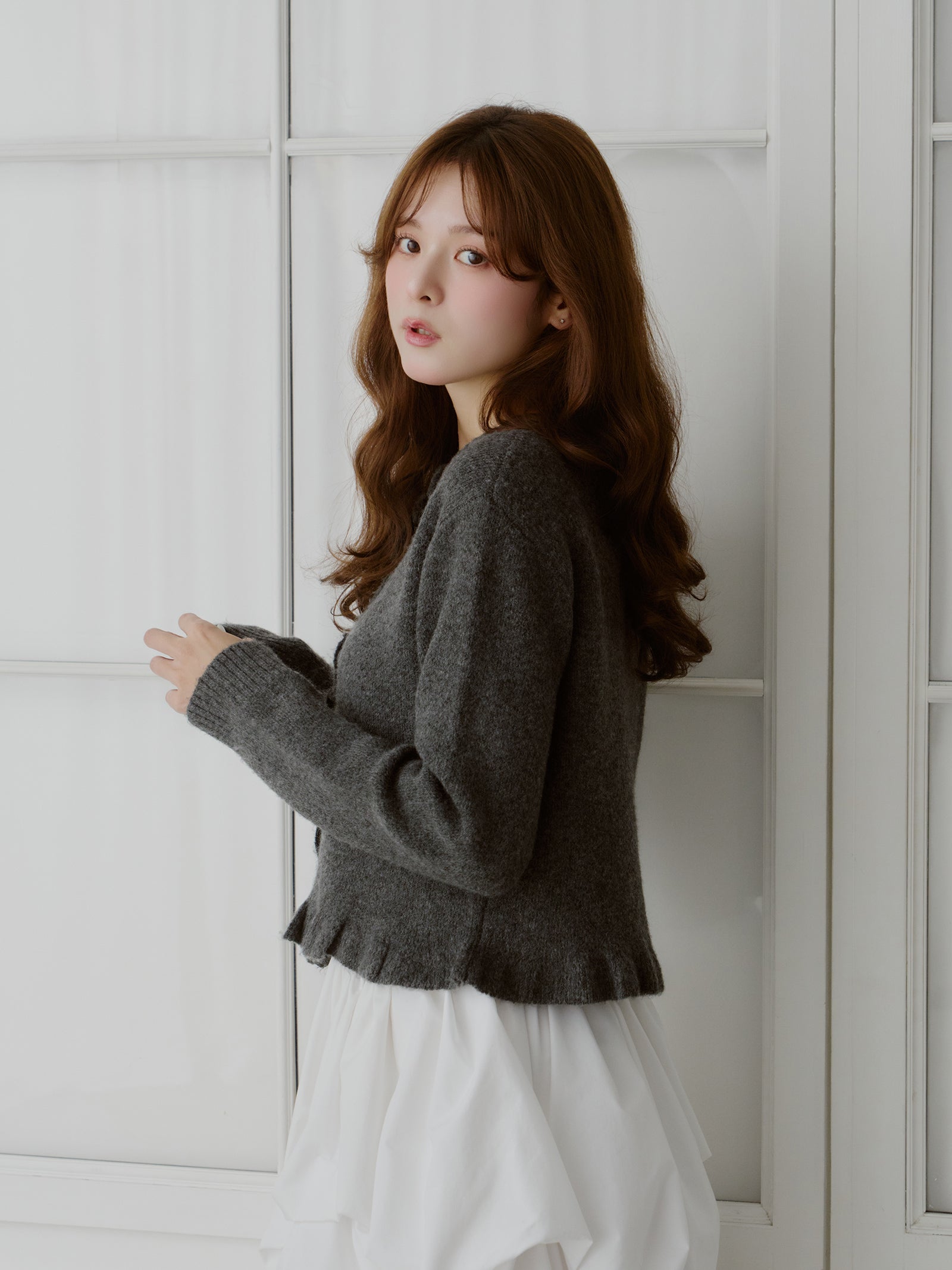 フリルニットカーディガン