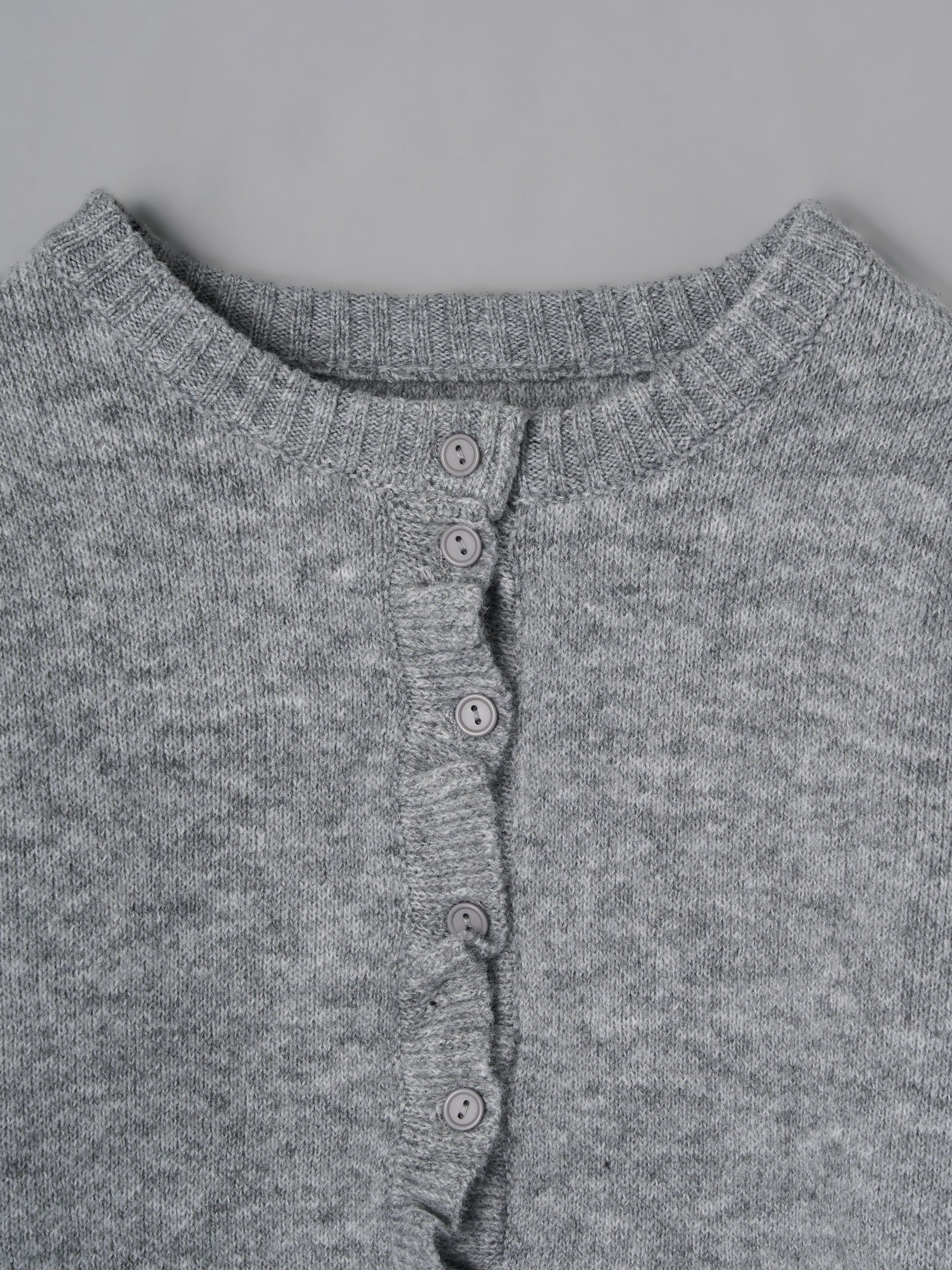 フリルニットカーディガン