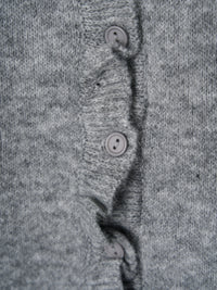 フリルニットカーディガン