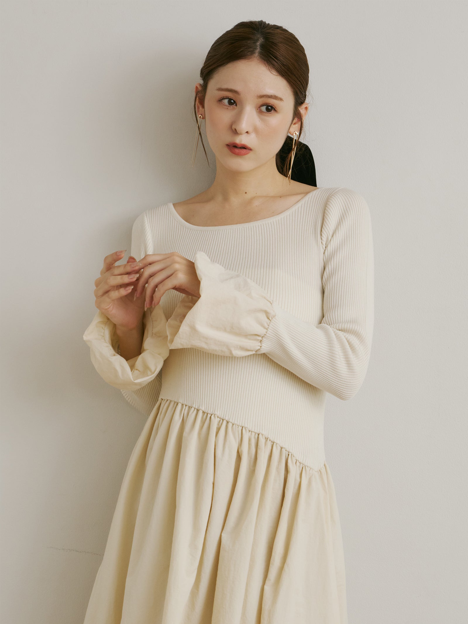 美品✨René ルネ　バルーンレースドッキングワンピース　ホワイト パール 近年 Olu. ワンピース ニットドッキングバルーンワンピース : ZOZOTOWN