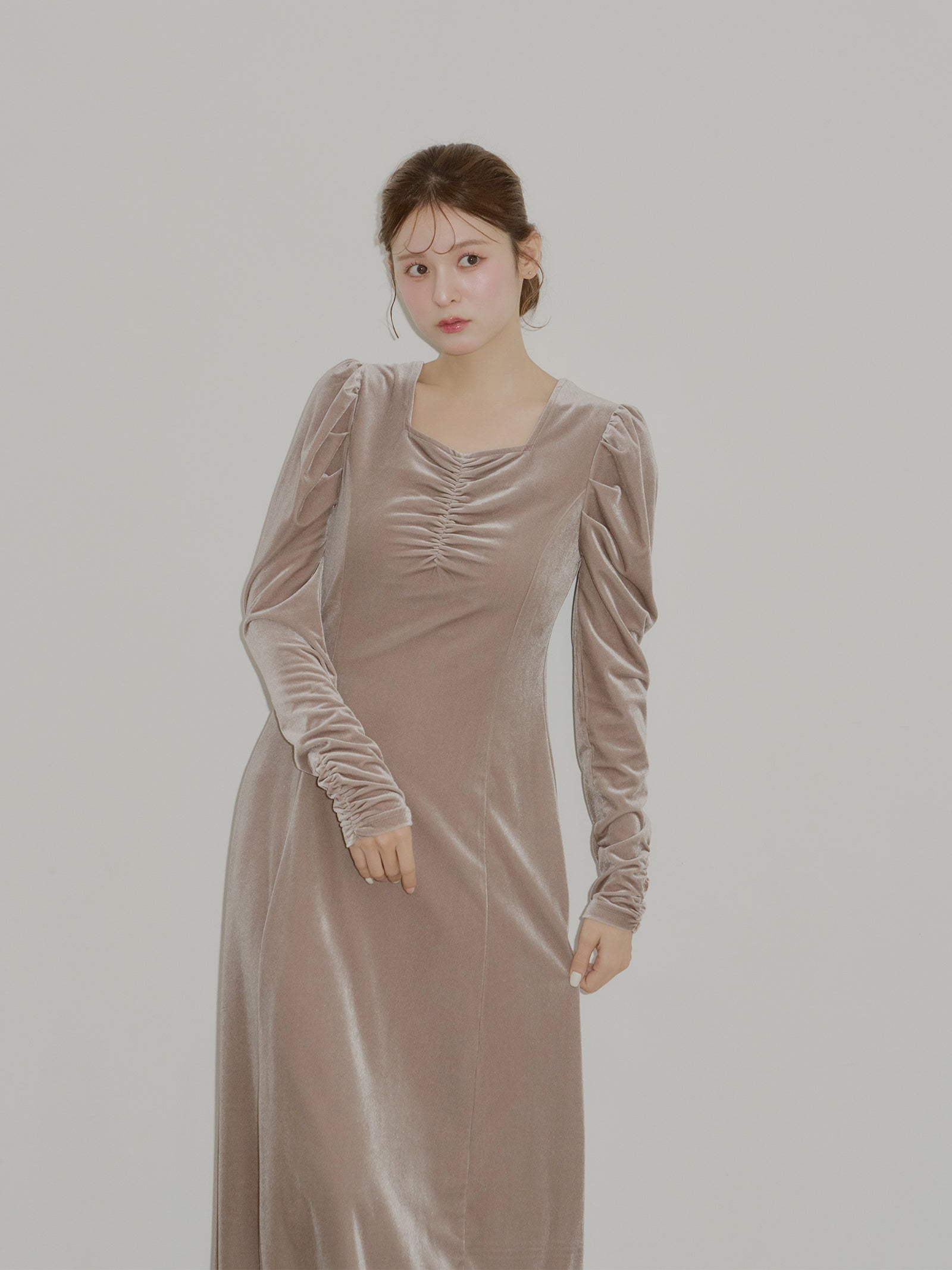 フロントギャザーベロアワンピース