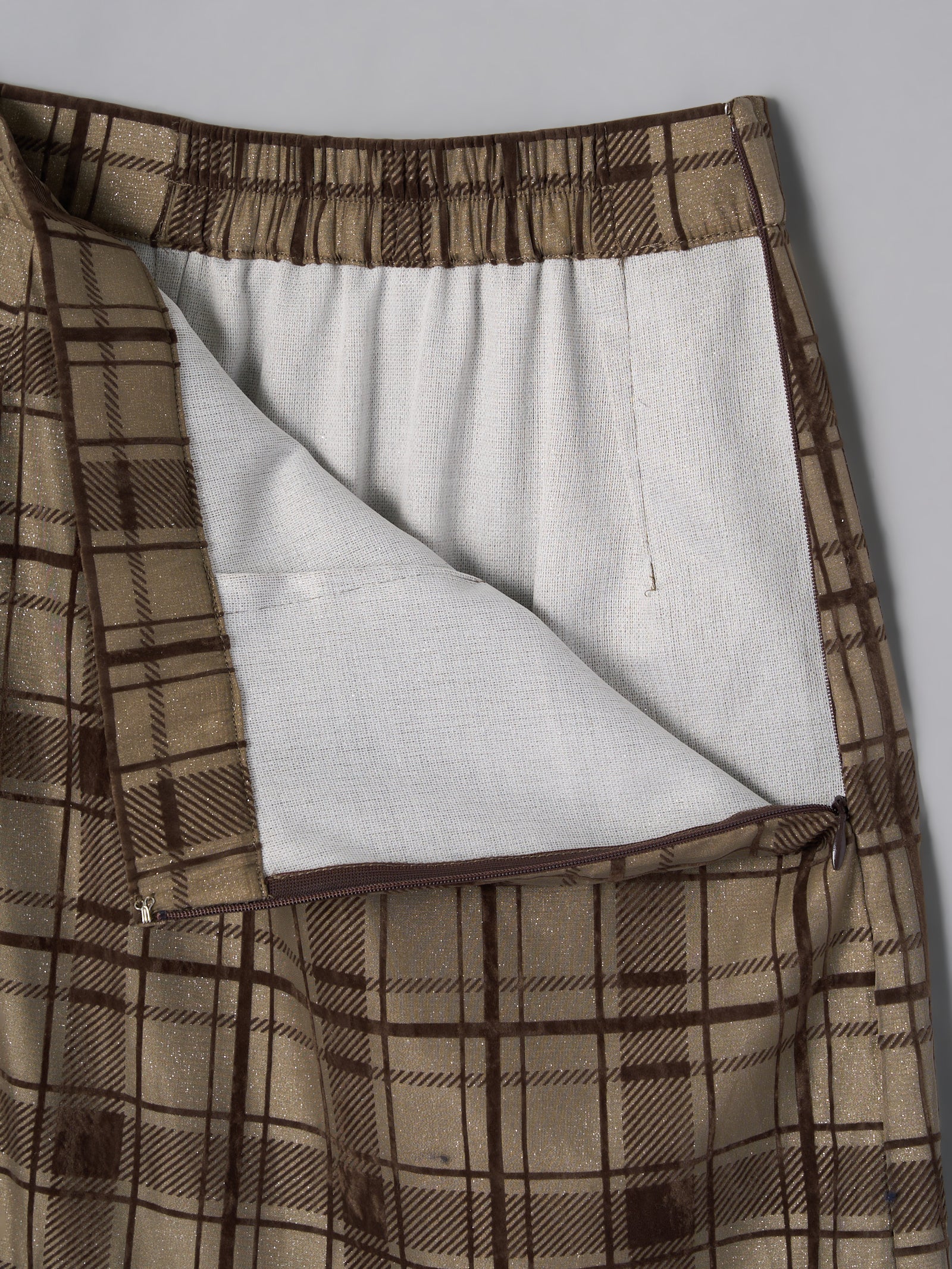 アシンメトリーチェックラメスカート