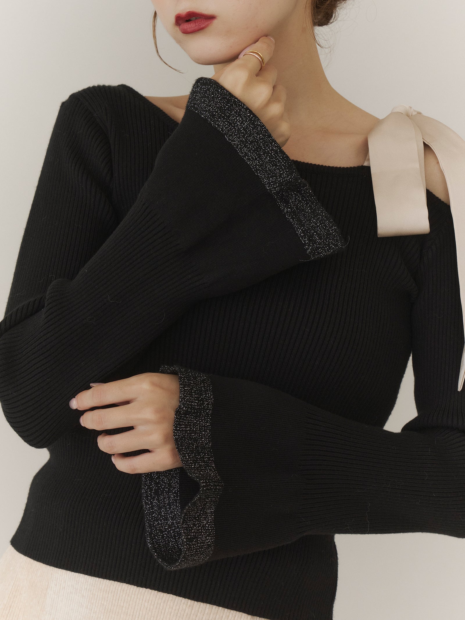 一部予約】ショルダーリボンフレアスリーブニット【発送予定日 12月