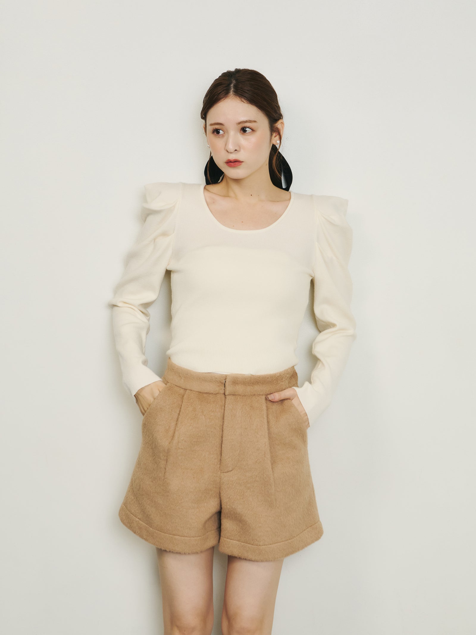 パフスリーブタックニット