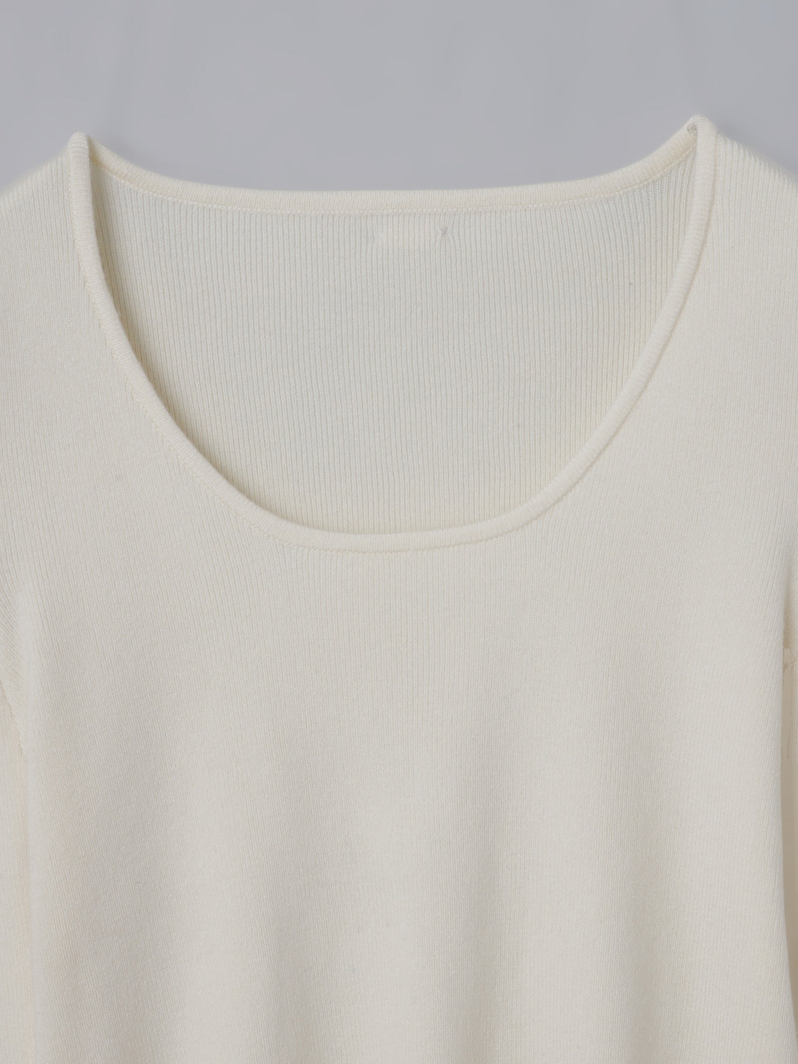 Coral様 C6576 タックスリーブニット Coral様 C6576 タックスリーブニット セール】パール付きタック