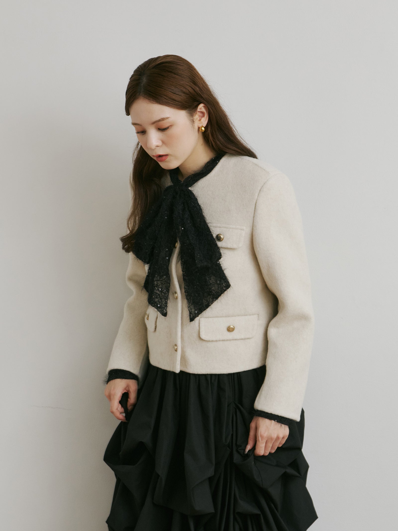 ゴールドボタンノーカラージャケット