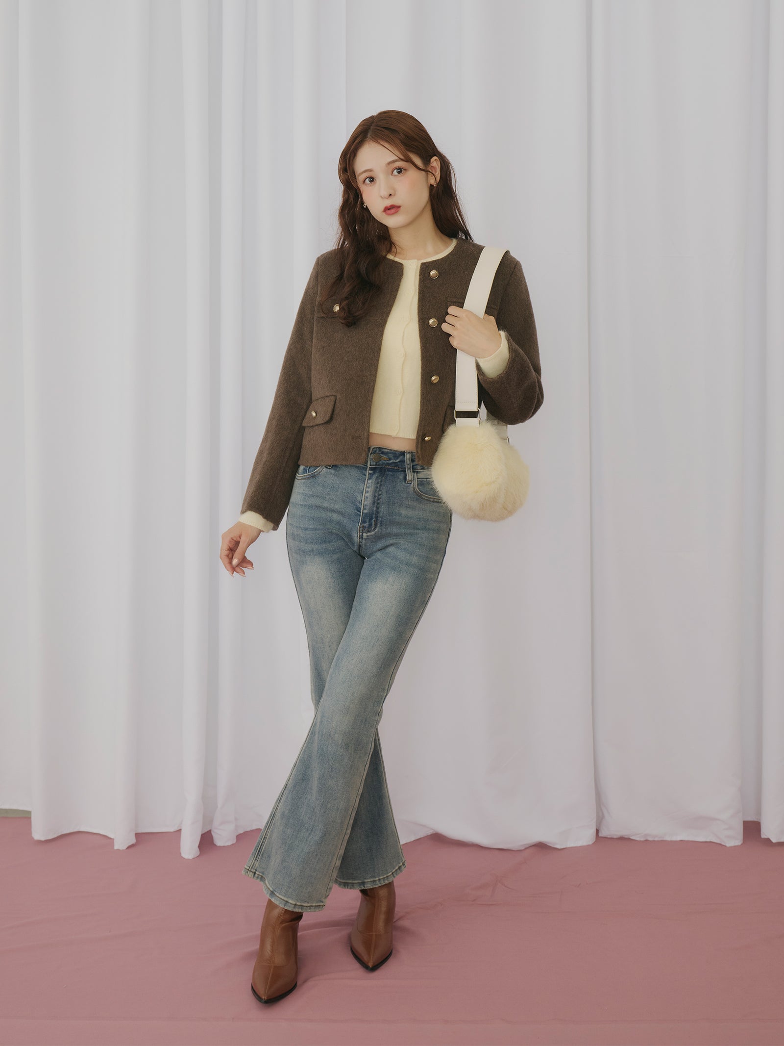 ゴールドボタンノーカラージャケット