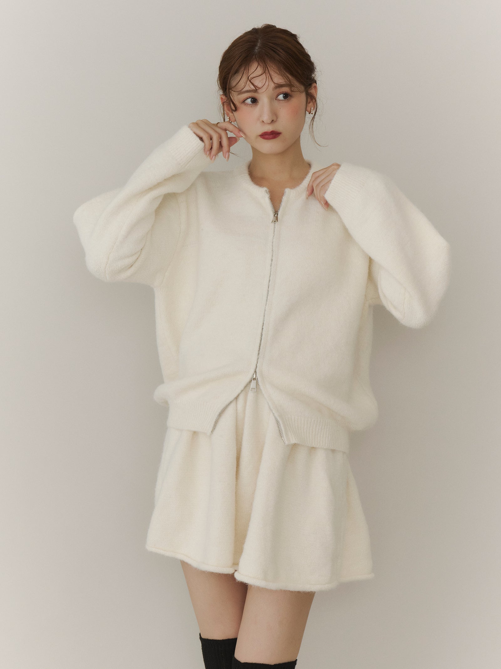 極美品 アドーア くすみピンク ソフトニット フレアスリーブ リボン Aライン 極美品 アドーア くすみピンク ソフトニット フレアスリーブ