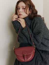 ラウンドフラップバッグ