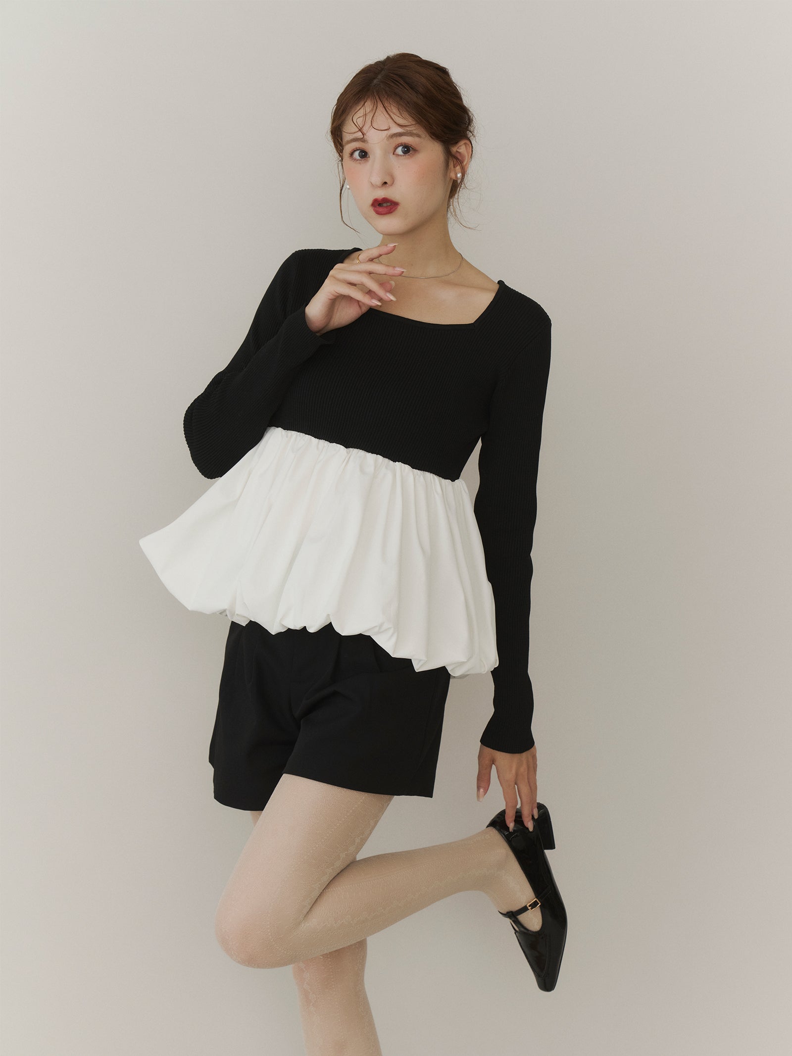 スクエアネックバルーンニット