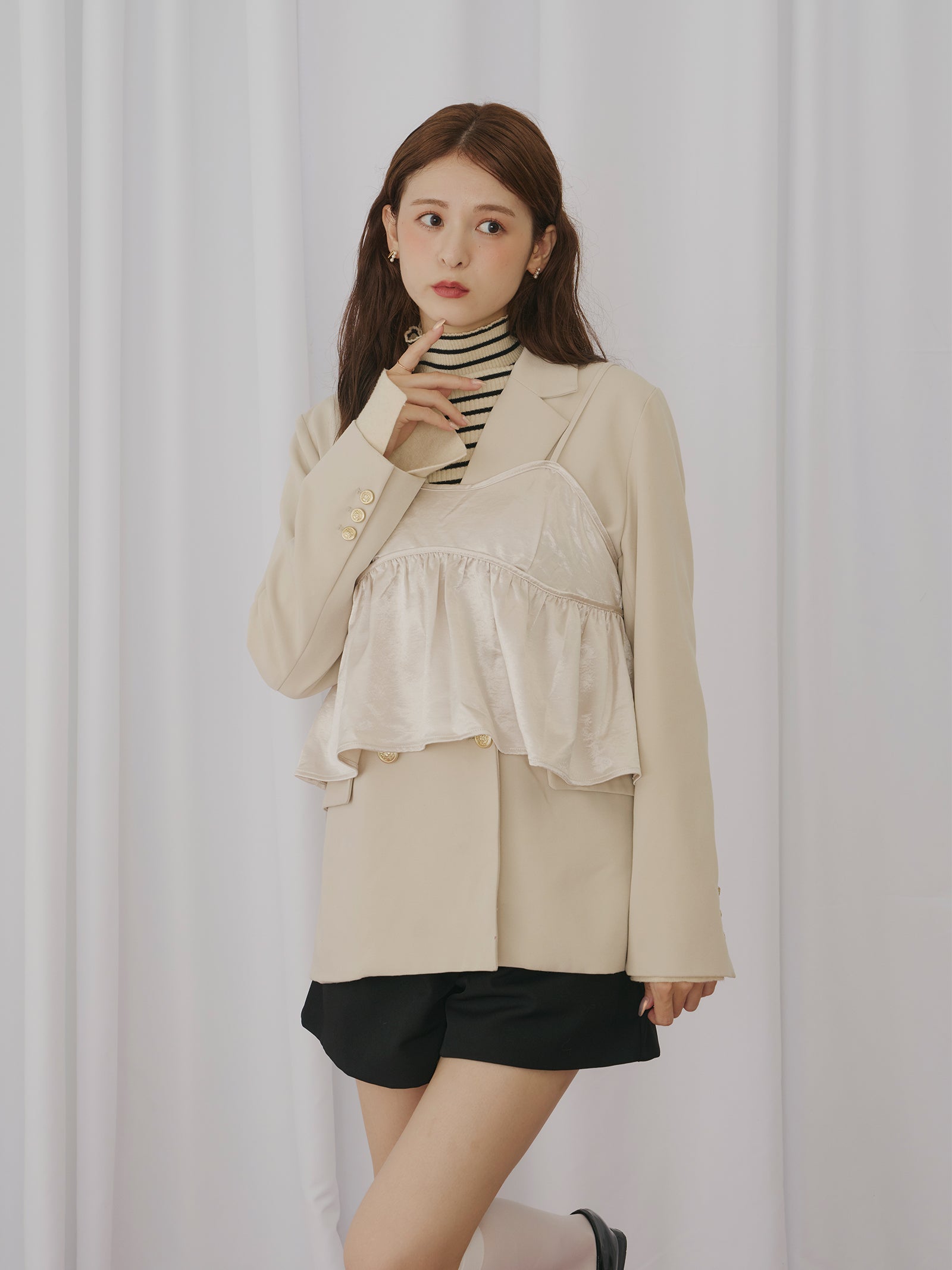 サテンビスチェキャミソール