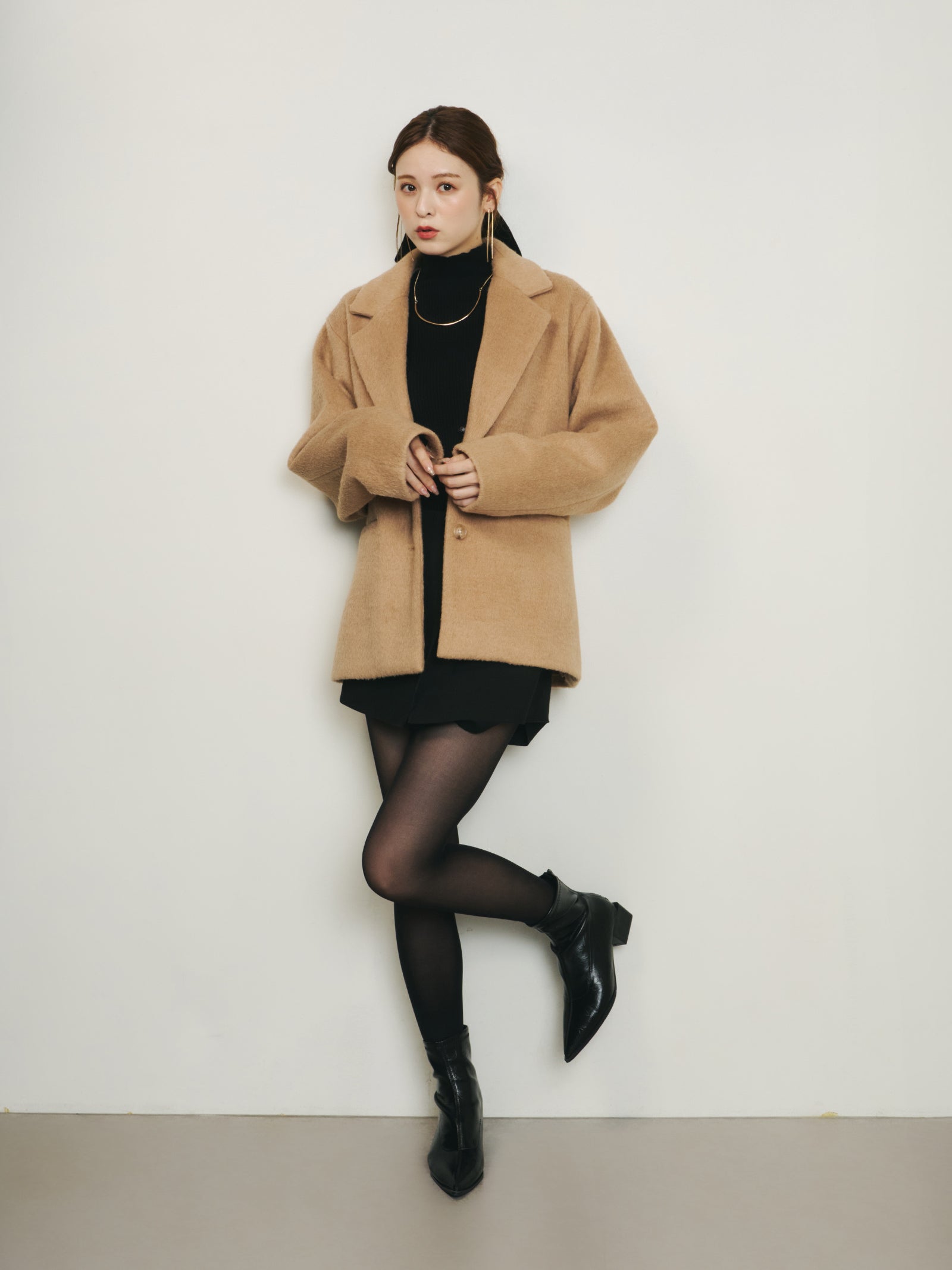 ポインテッドトゥブーツ