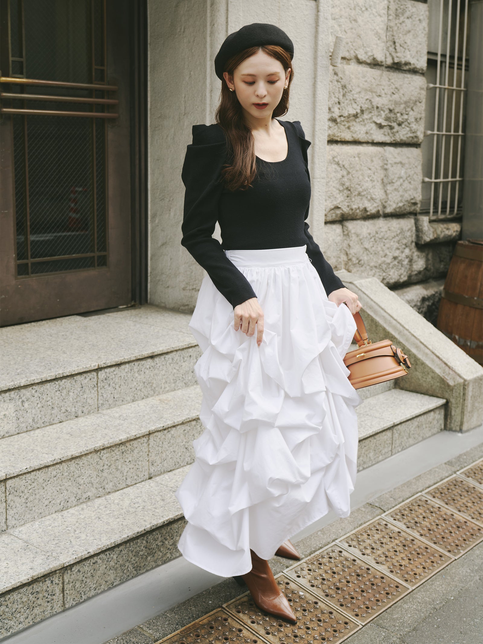 【美品】öffen ブラック フリル ポインテッドトゥ 36 ALL ITEM | Offen