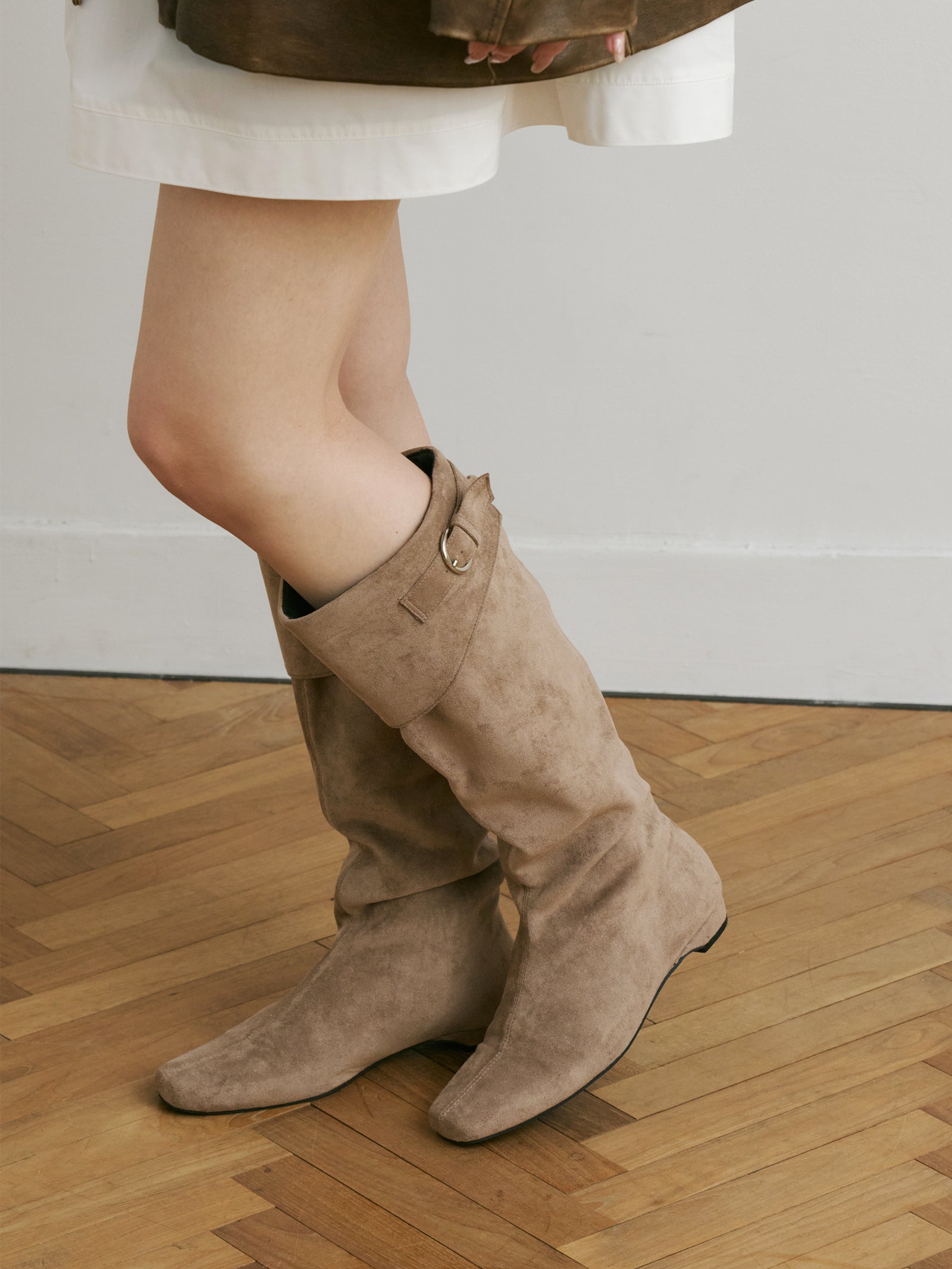 beige