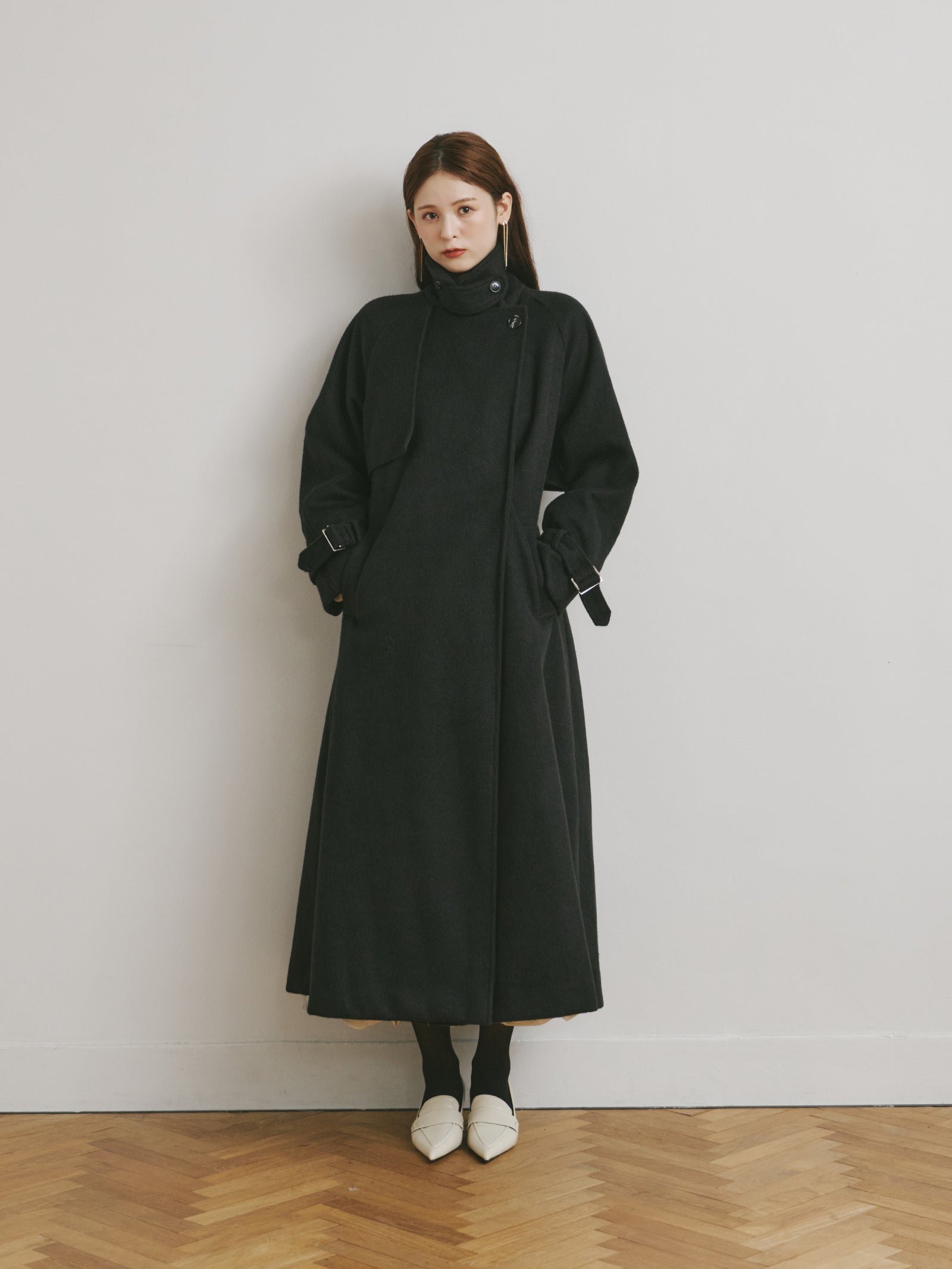 ポインテッドローファーパンプス