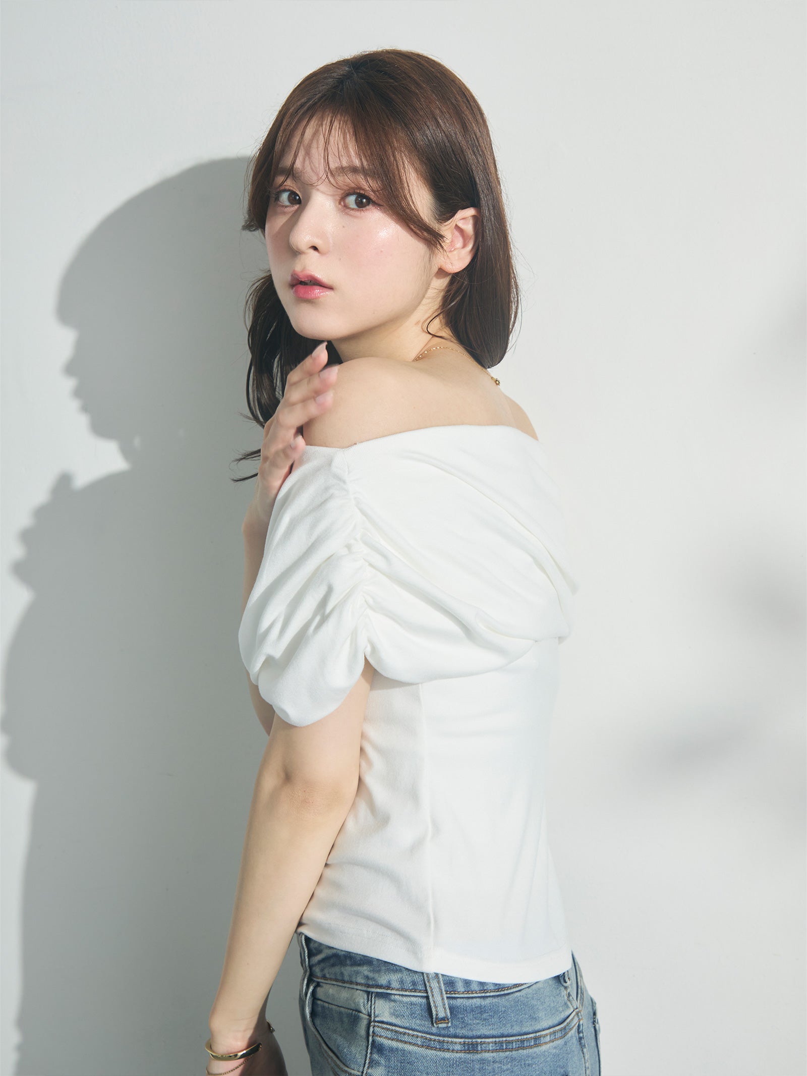 ドレープオフショルダーカットソー