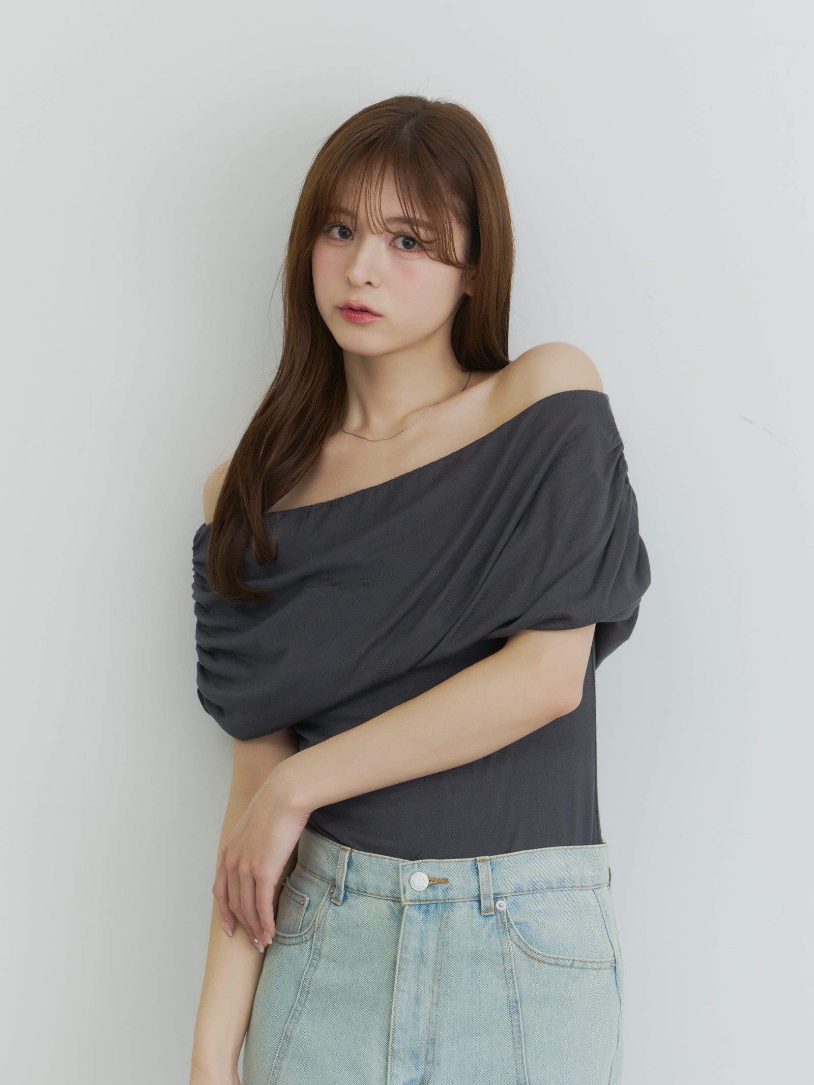 シャギーショートVネックニット