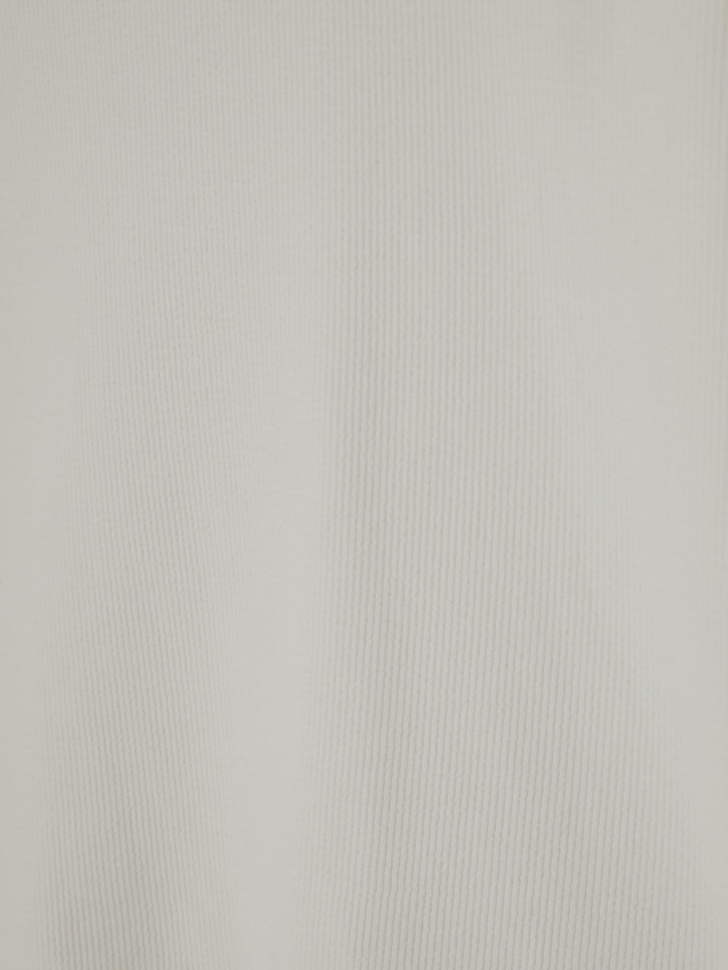 パフスリーブタックトップス