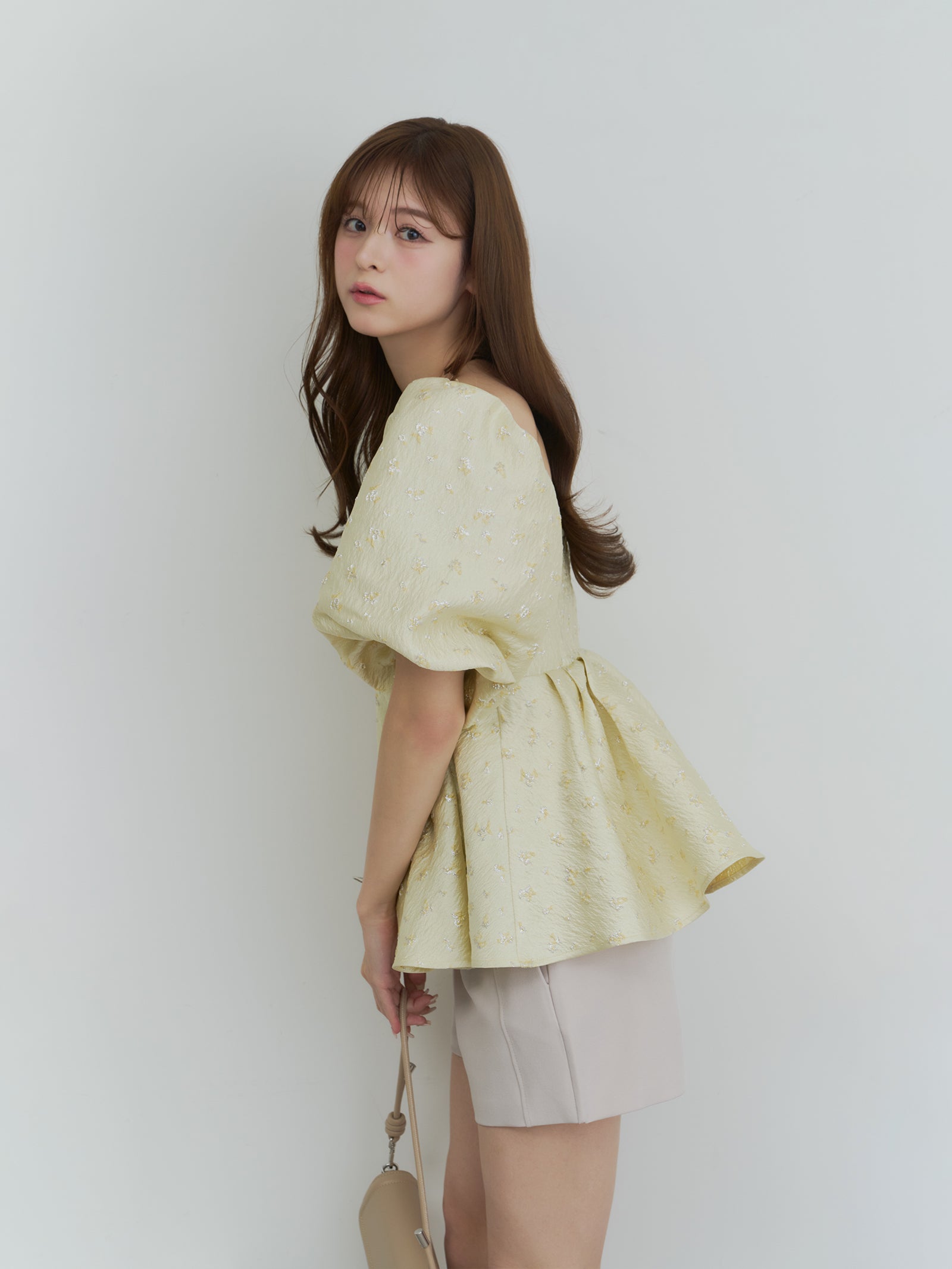 【予約】フラワージャガードペプラムビスチェ【発送予定日 4月上旬〜4月中旬】