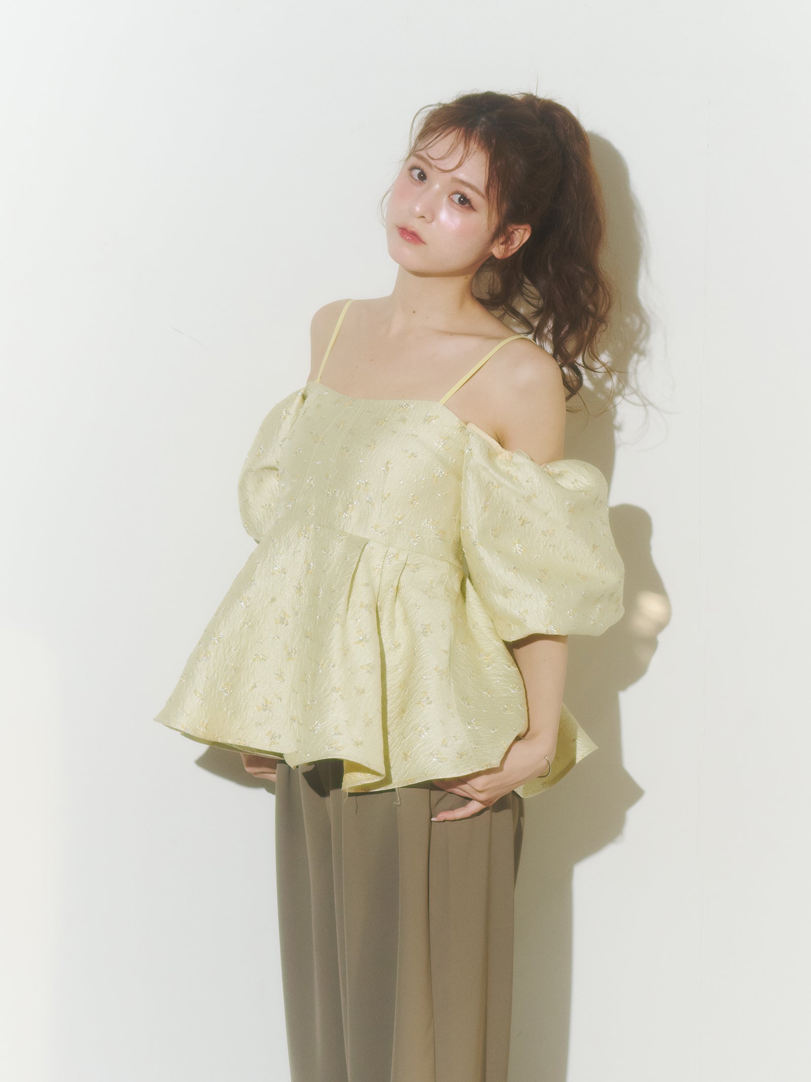 【予約】フラワージャガードペプラムビスチェ【発送予定日 4月上旬〜4月中旬】