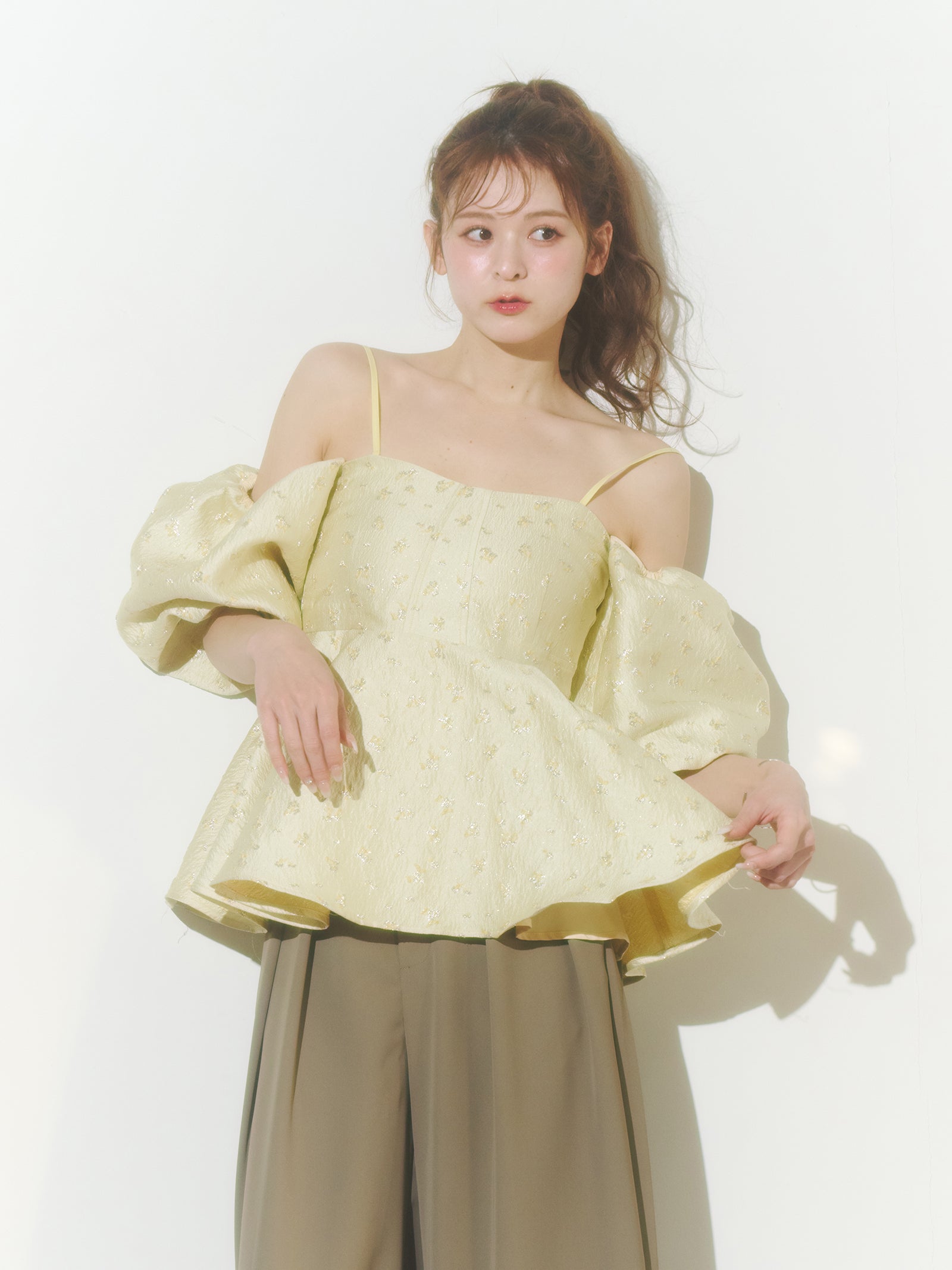 【予約】フラワージャガードペプラムビスチェ【発送予定日 4月上旬〜4月中旬】